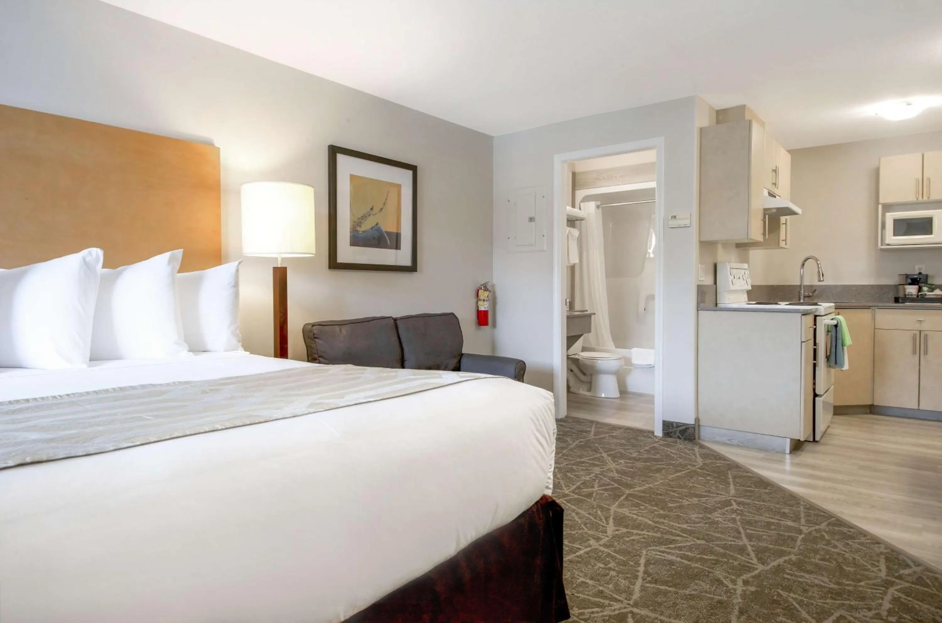 Photo of the whole room, Bed in Coast Osoyoos Beach Hotel