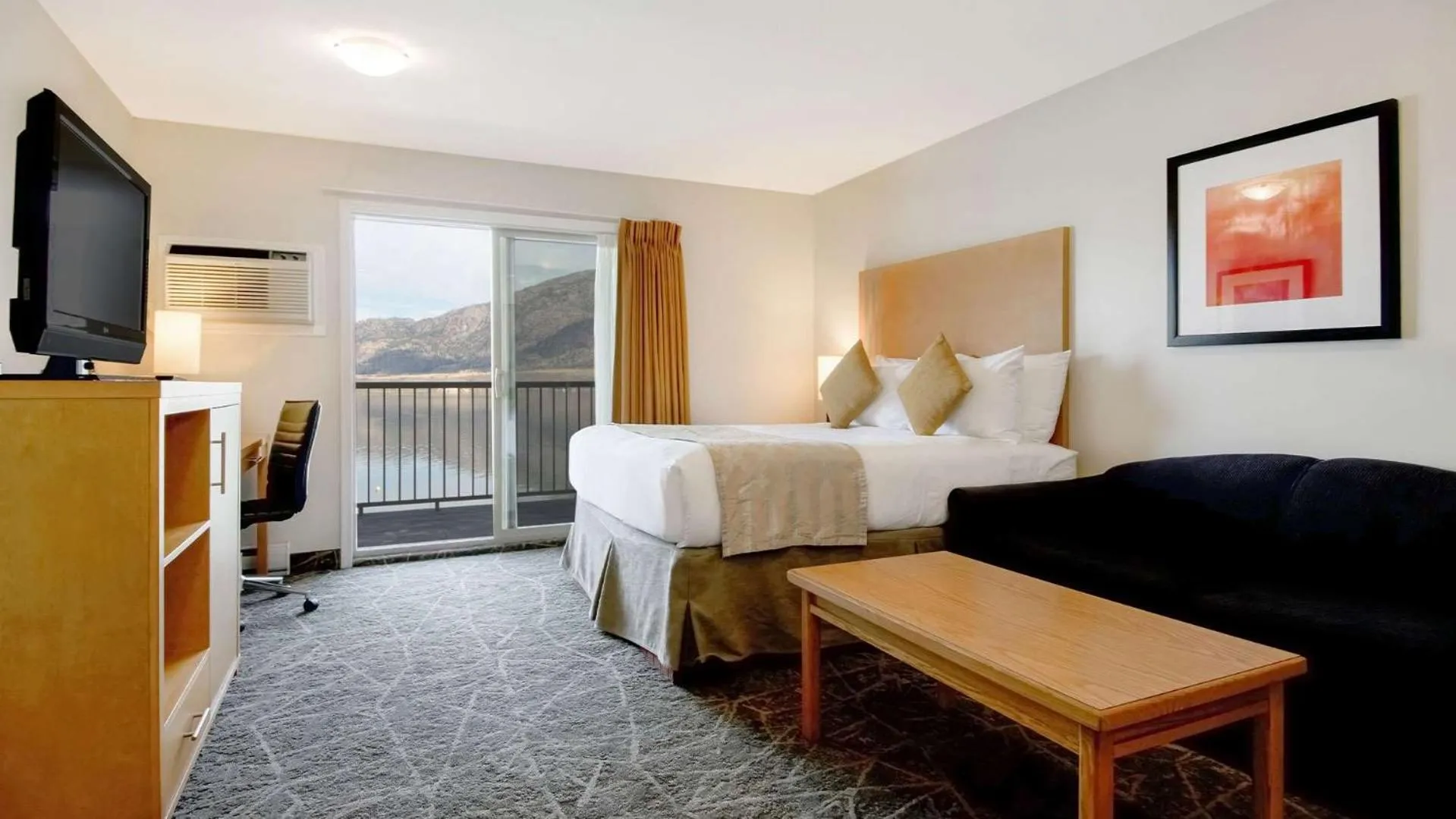 Photo of the whole room, Bed in Coast Osoyoos Beach Hotel