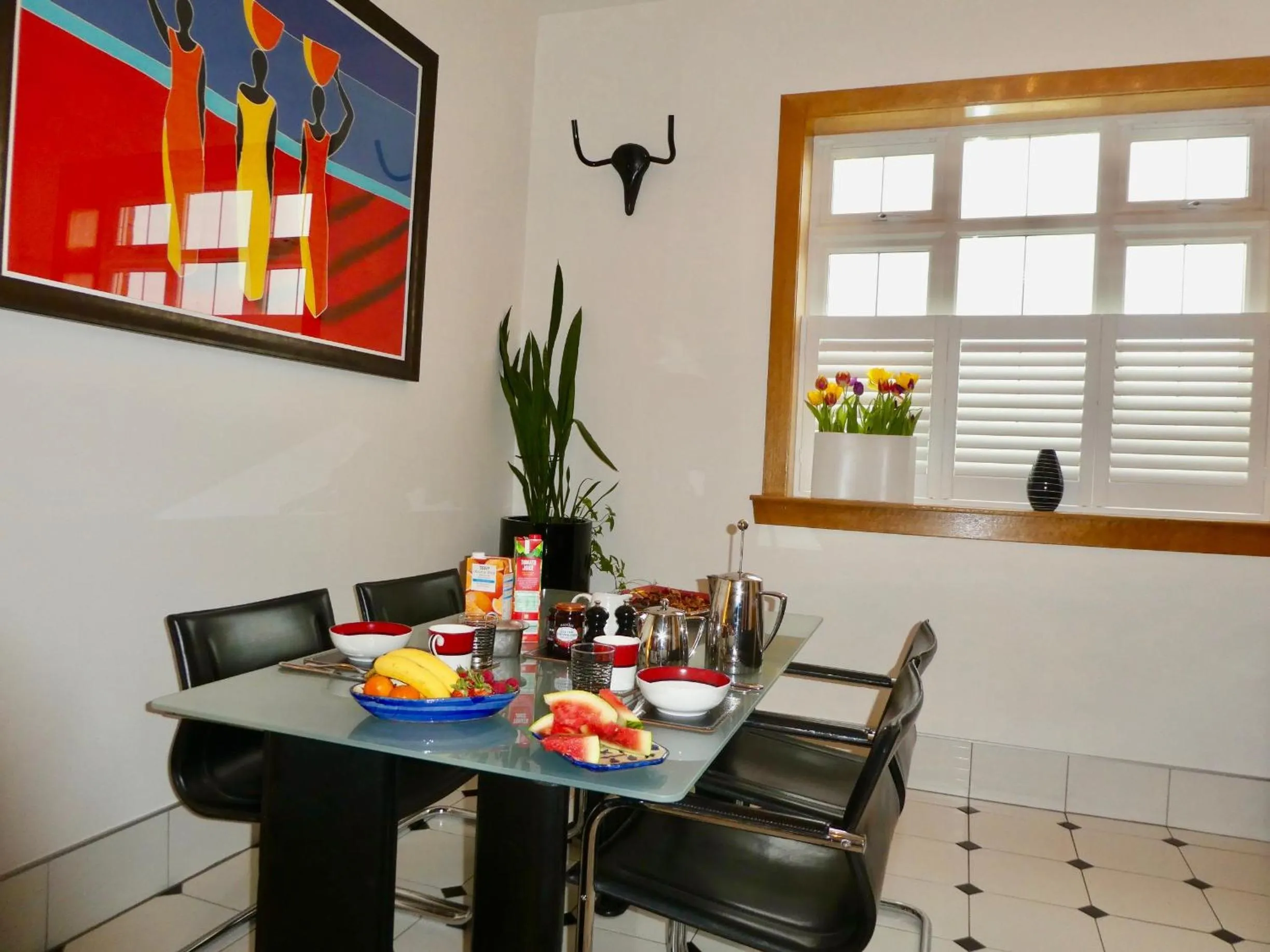 Breakfast in The Cairn Residence