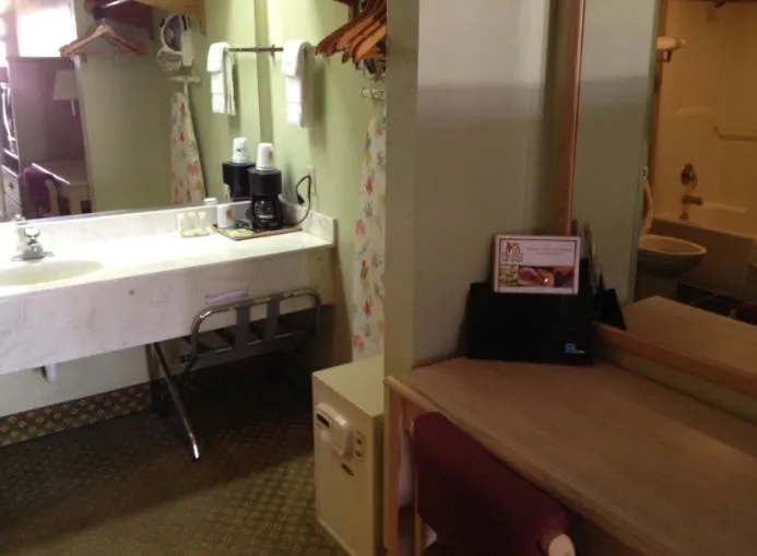 Budget Inn San Antonio Downtown I-10 East