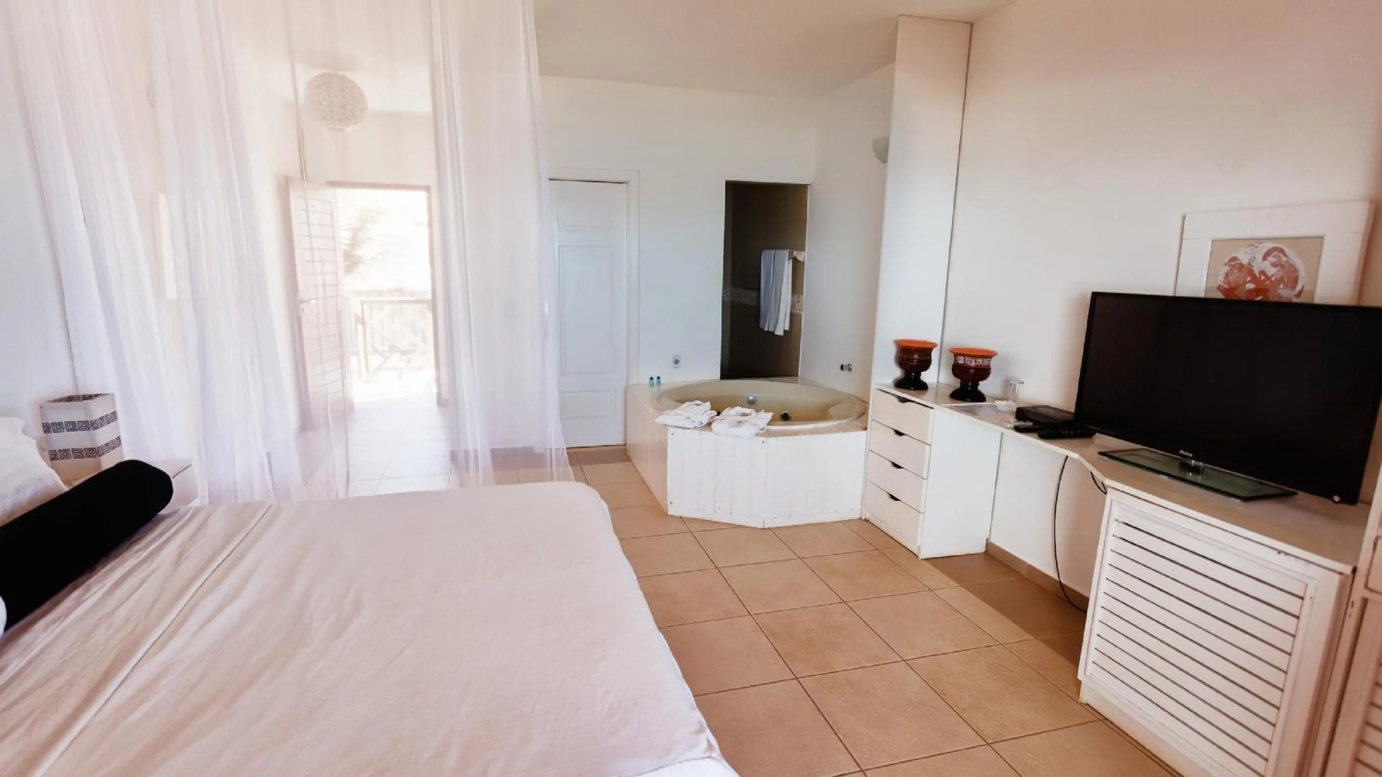 Photo of the whole room, Bed in Bruno Marambaia Charme Hotel