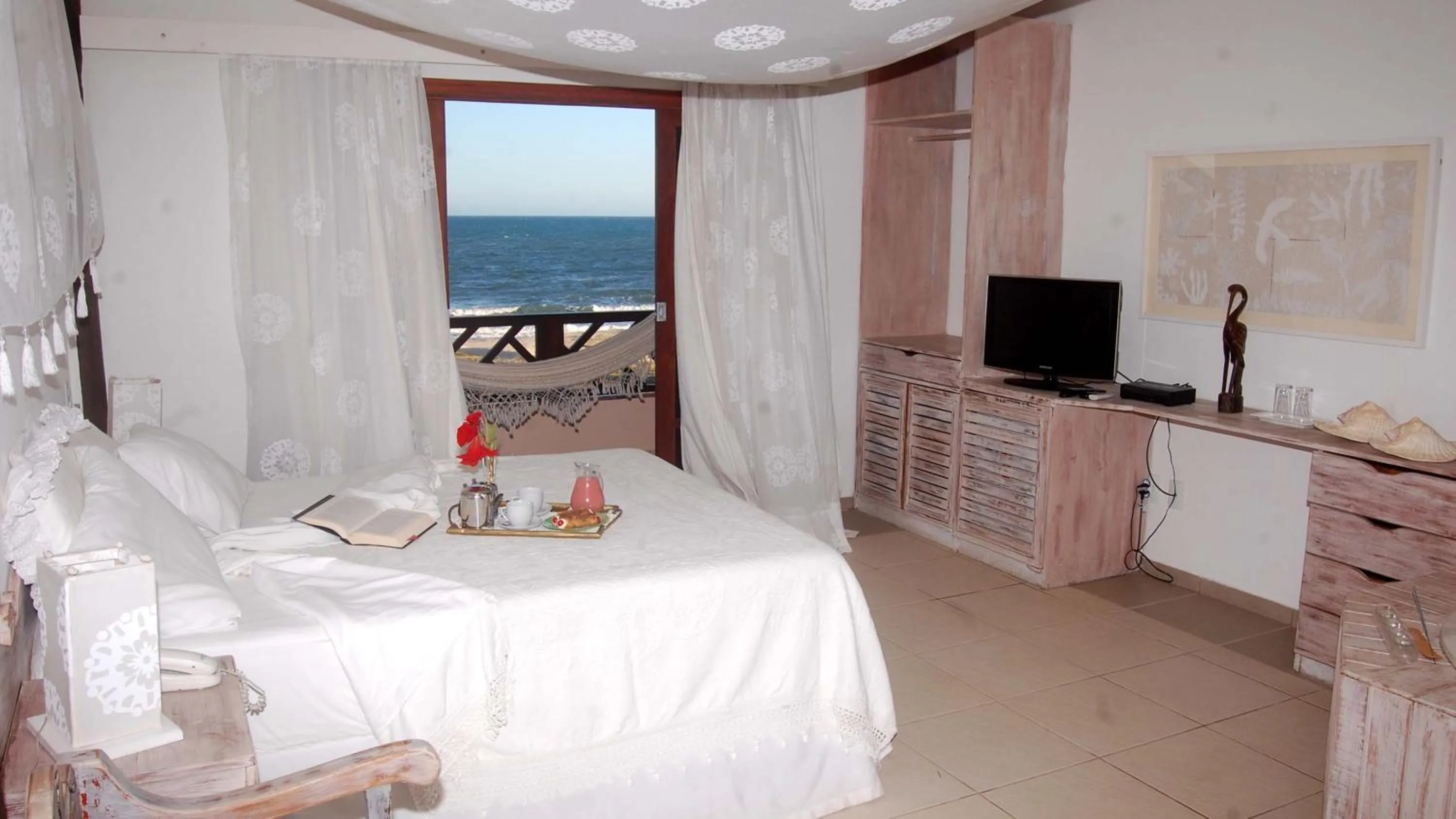 Decorative detail, Bed in Bruno Marambaia Charme Hotel