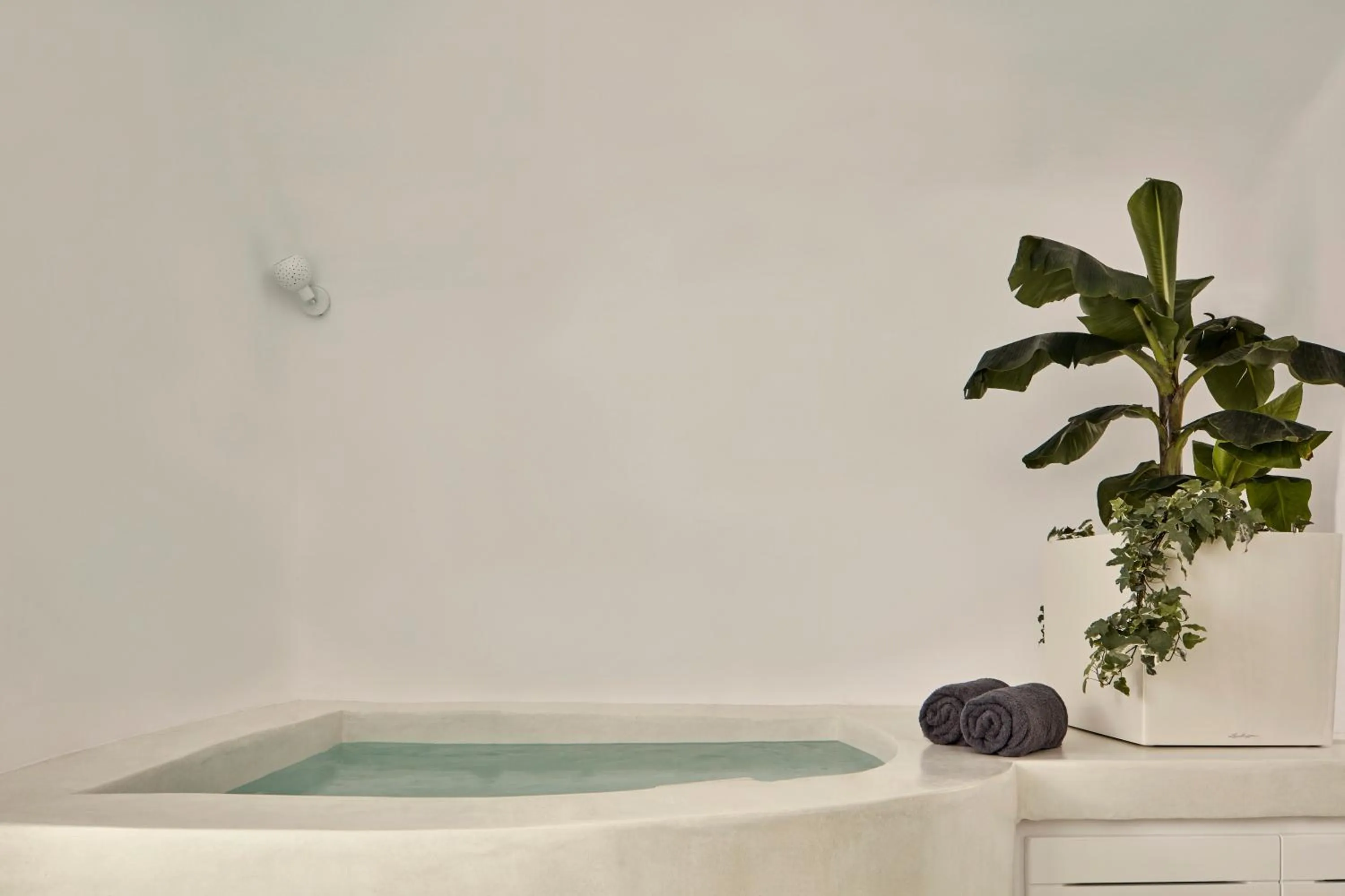 Hot Tub in Limestone