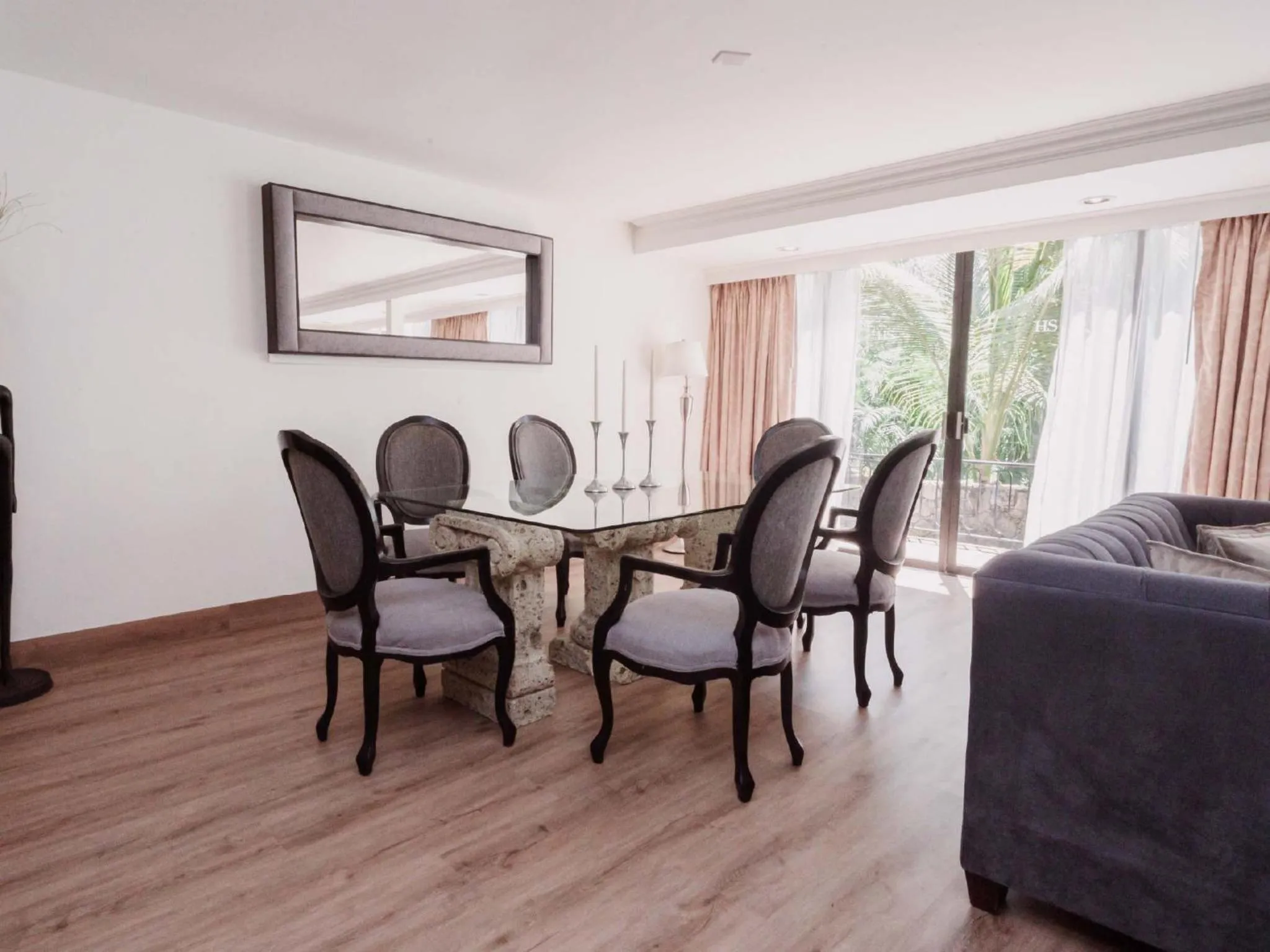 Living room in HS HOTSSON Hotel Tampico