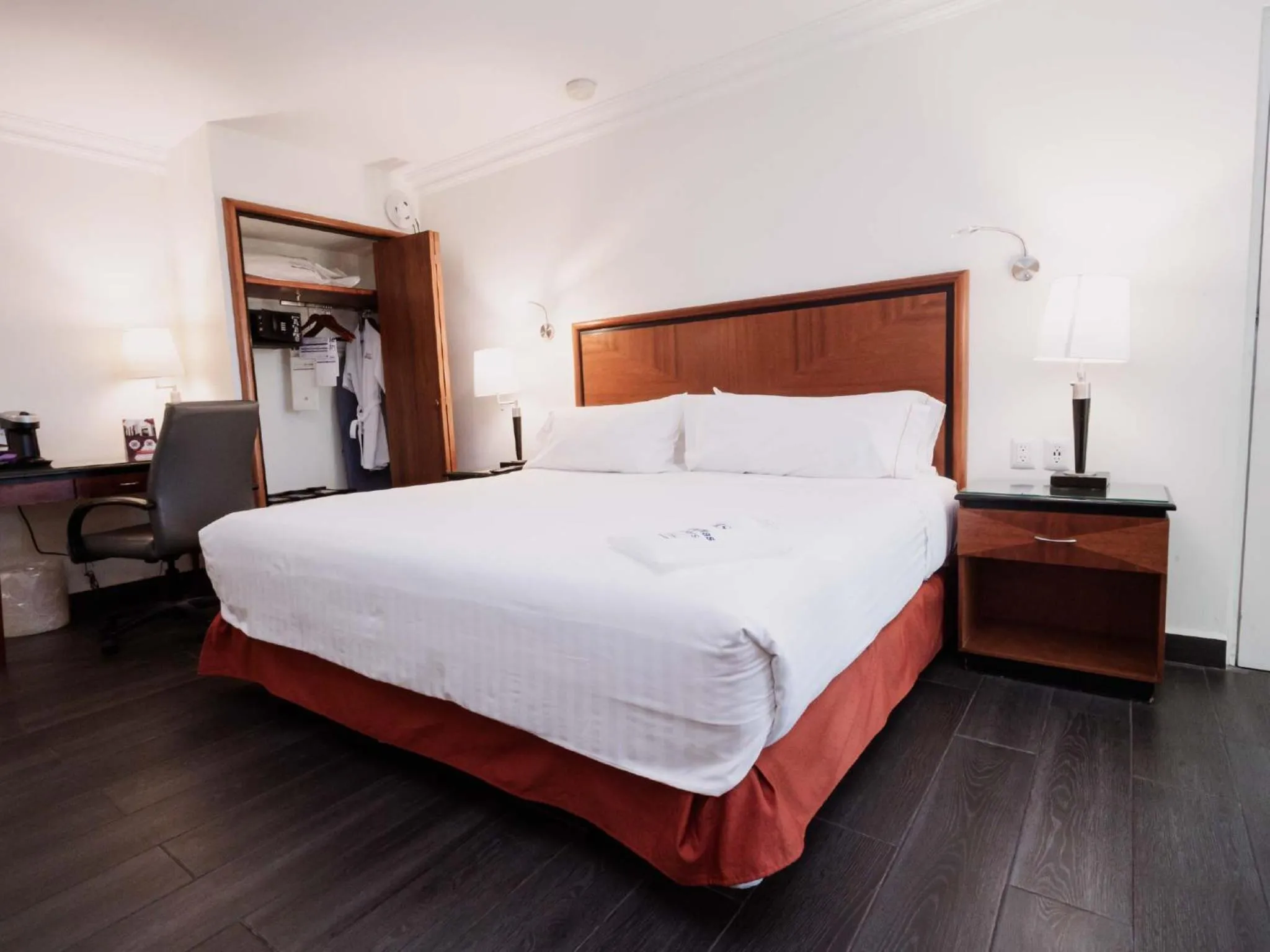 Bed in HS HOTSSON Hotel Tampico