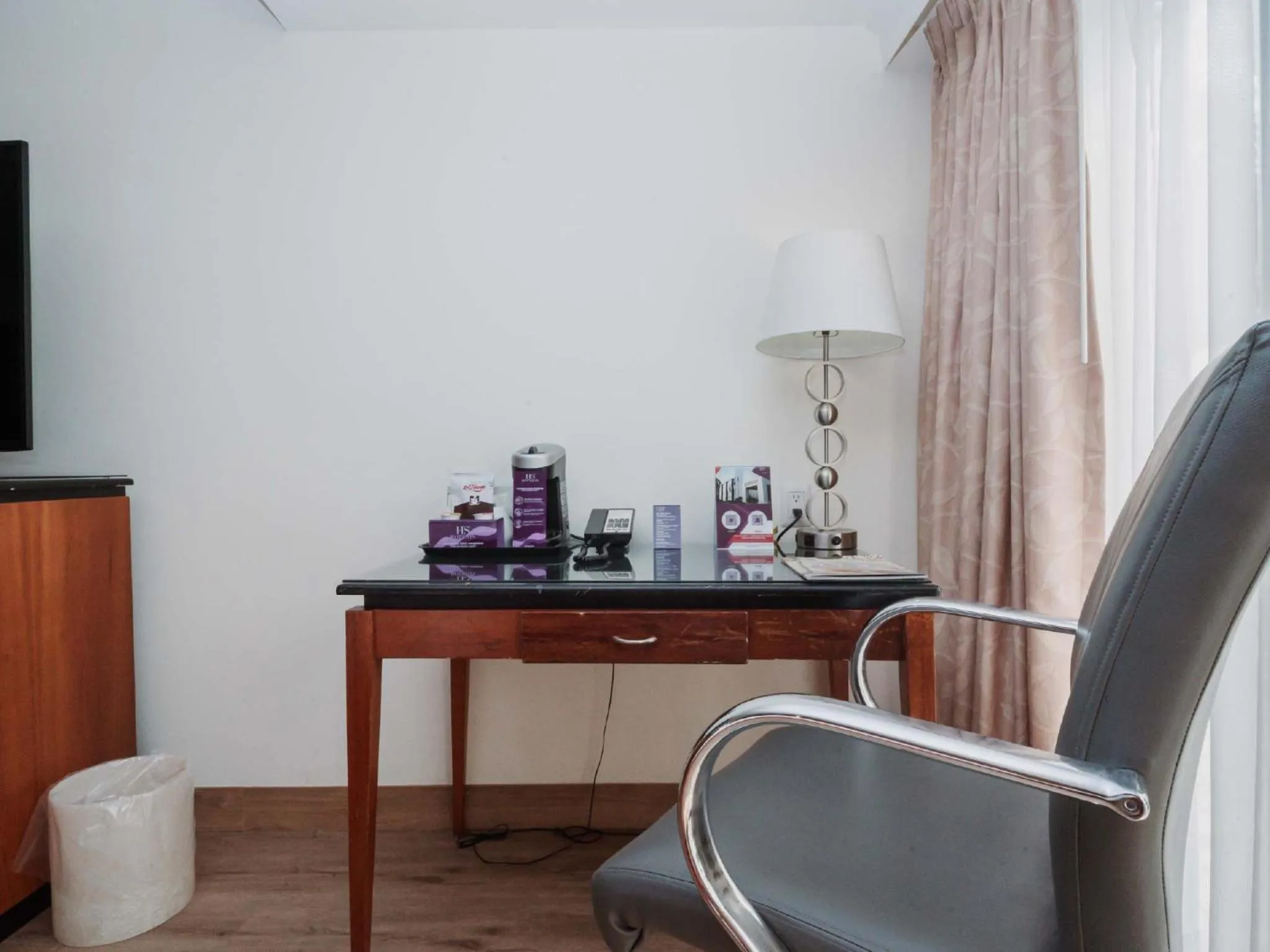 Bedroom in HS HOTSSON Hotel Tampico