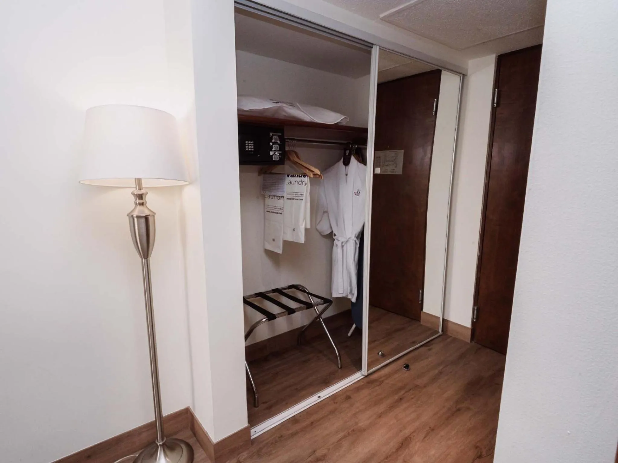 towels in HS HOTSSON Hotel Tampico