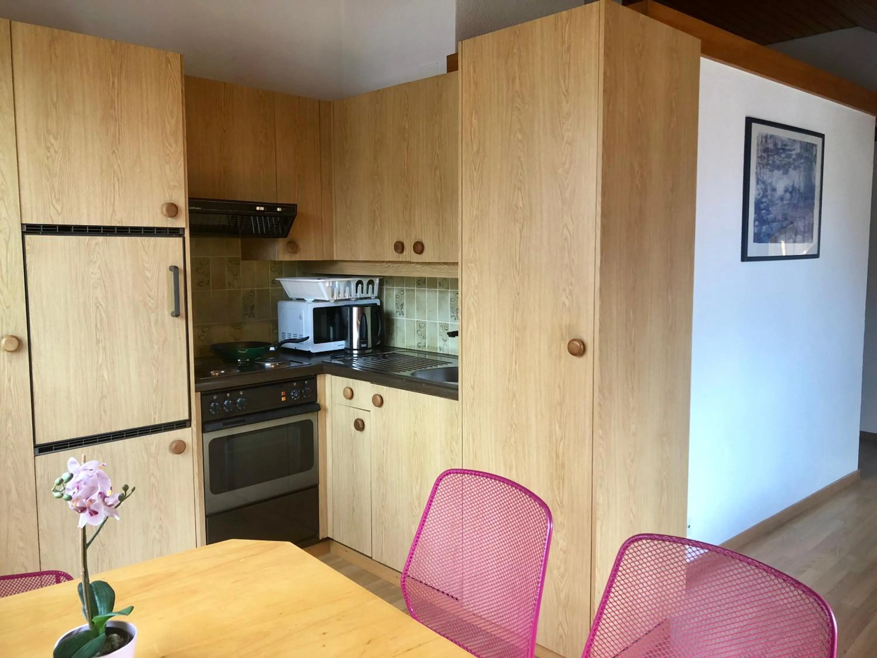 Standard Apartment on the fourth floor (No Elevator) in central beauty scenery apartment