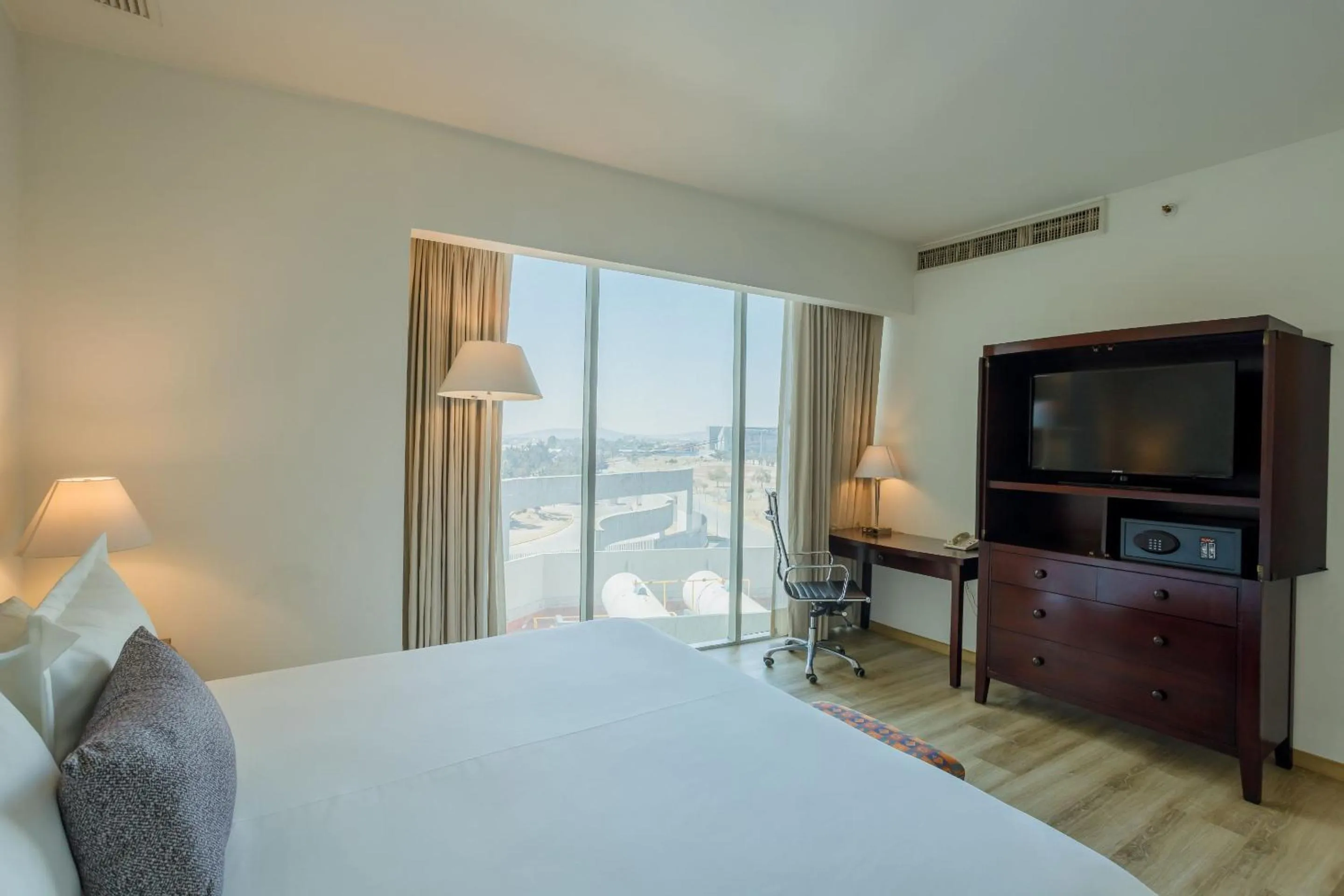 Bedroom, Bed in Camino Real Pachuca