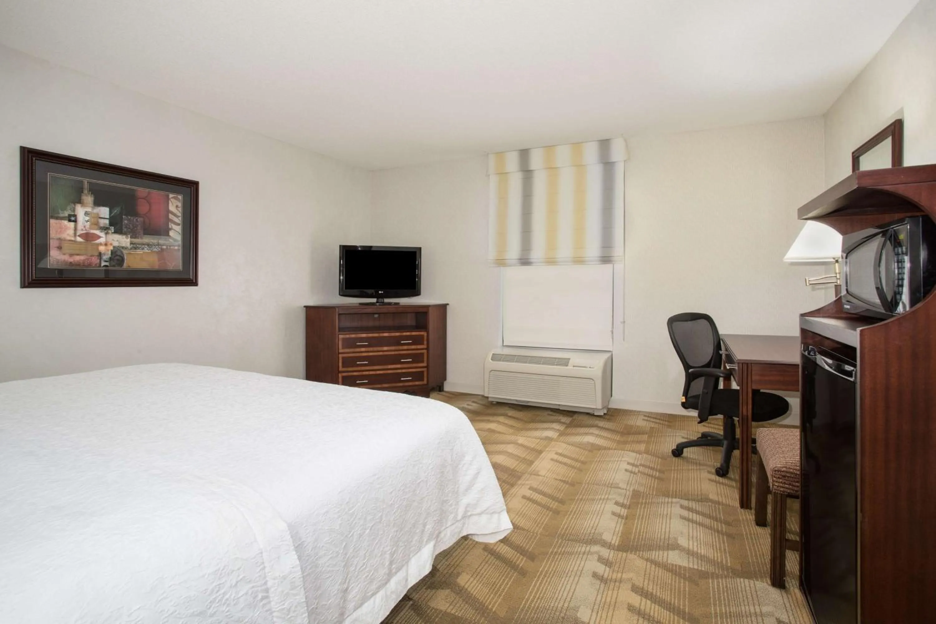 Bedroom, Bed in Hampton Inn Siloam Springs