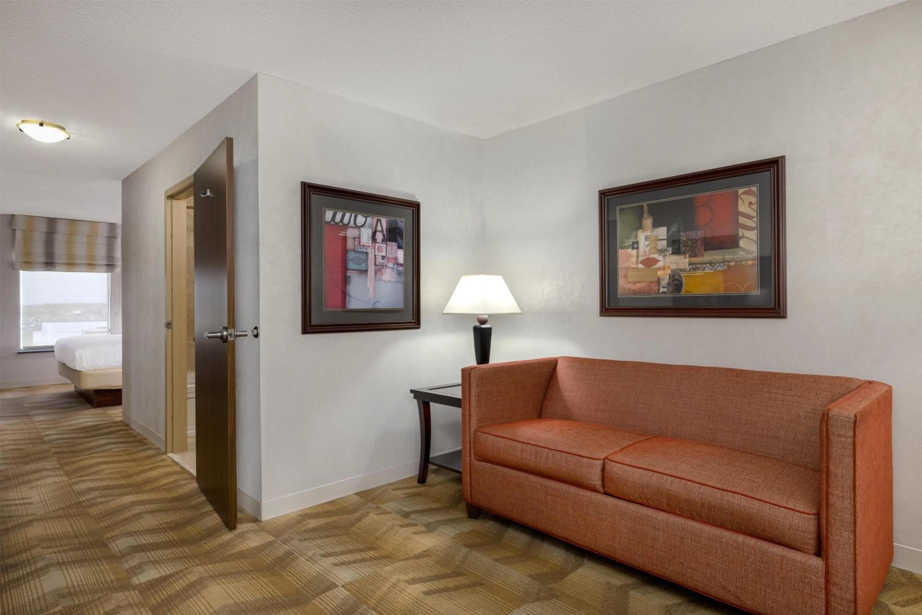 Living room in Hampton Inn Siloam Springs