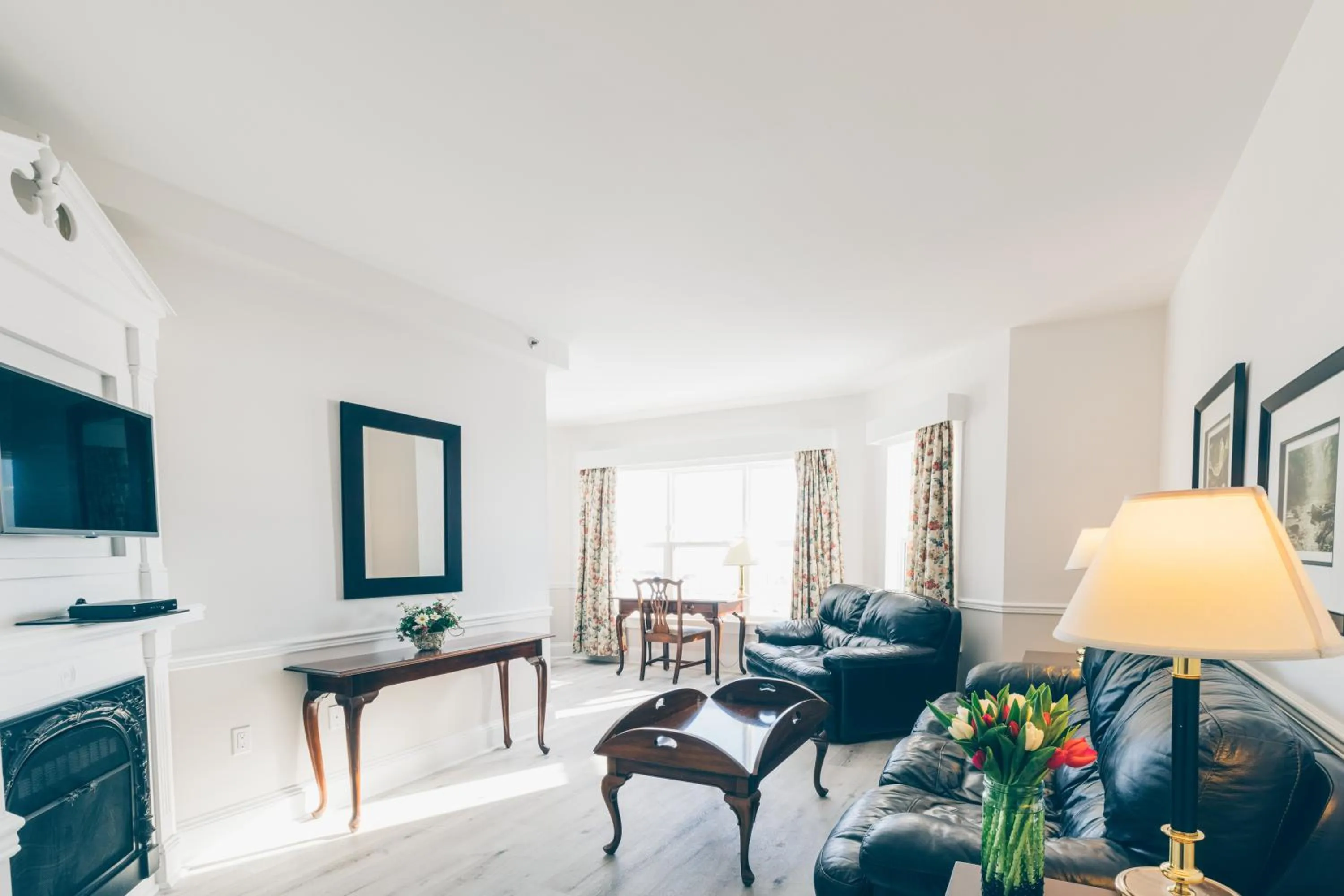 The Loyalist Country Inn & Conference Centre