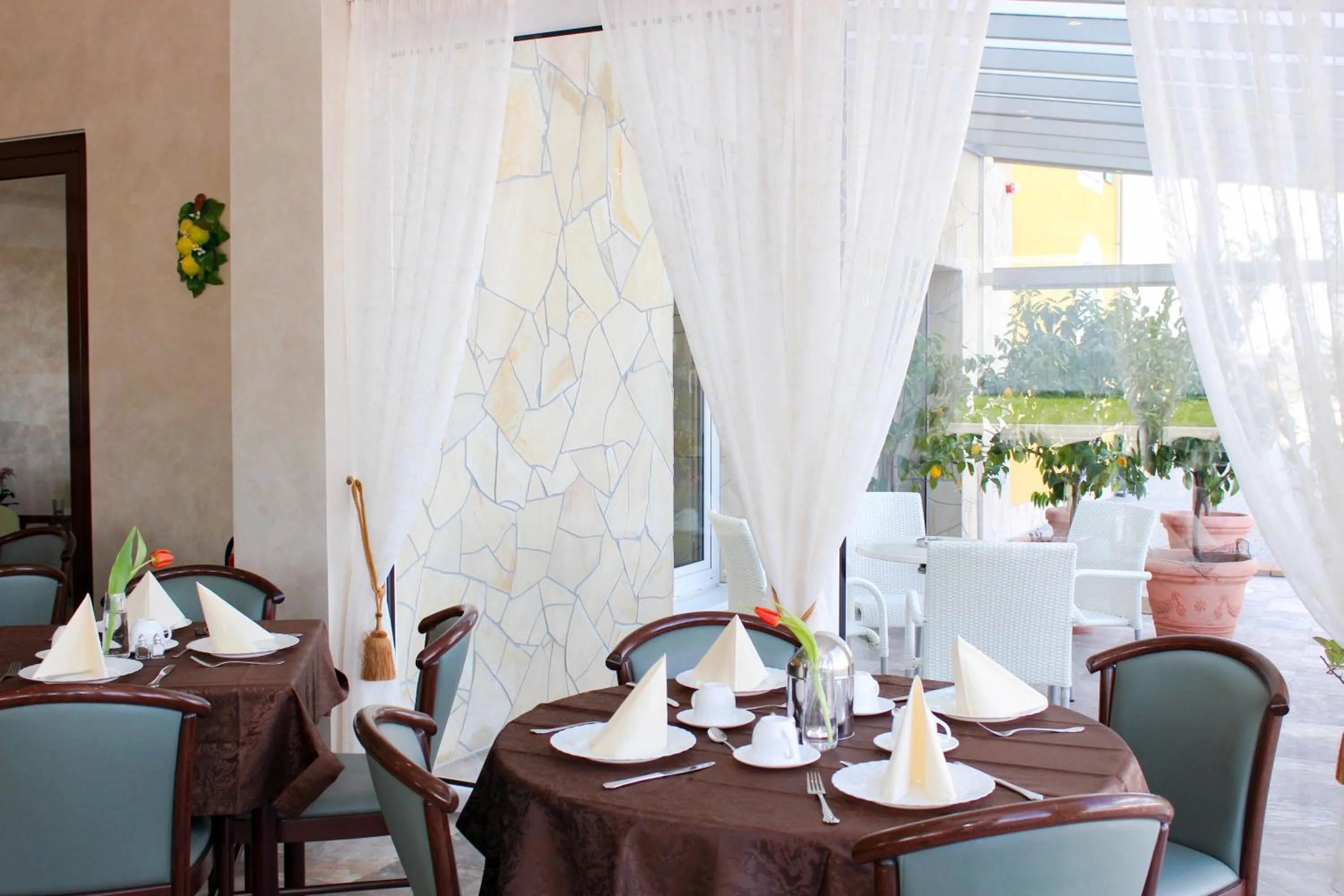 Buffet breakfast in Hotel La Toscana Nähe Europapark und Rulantica