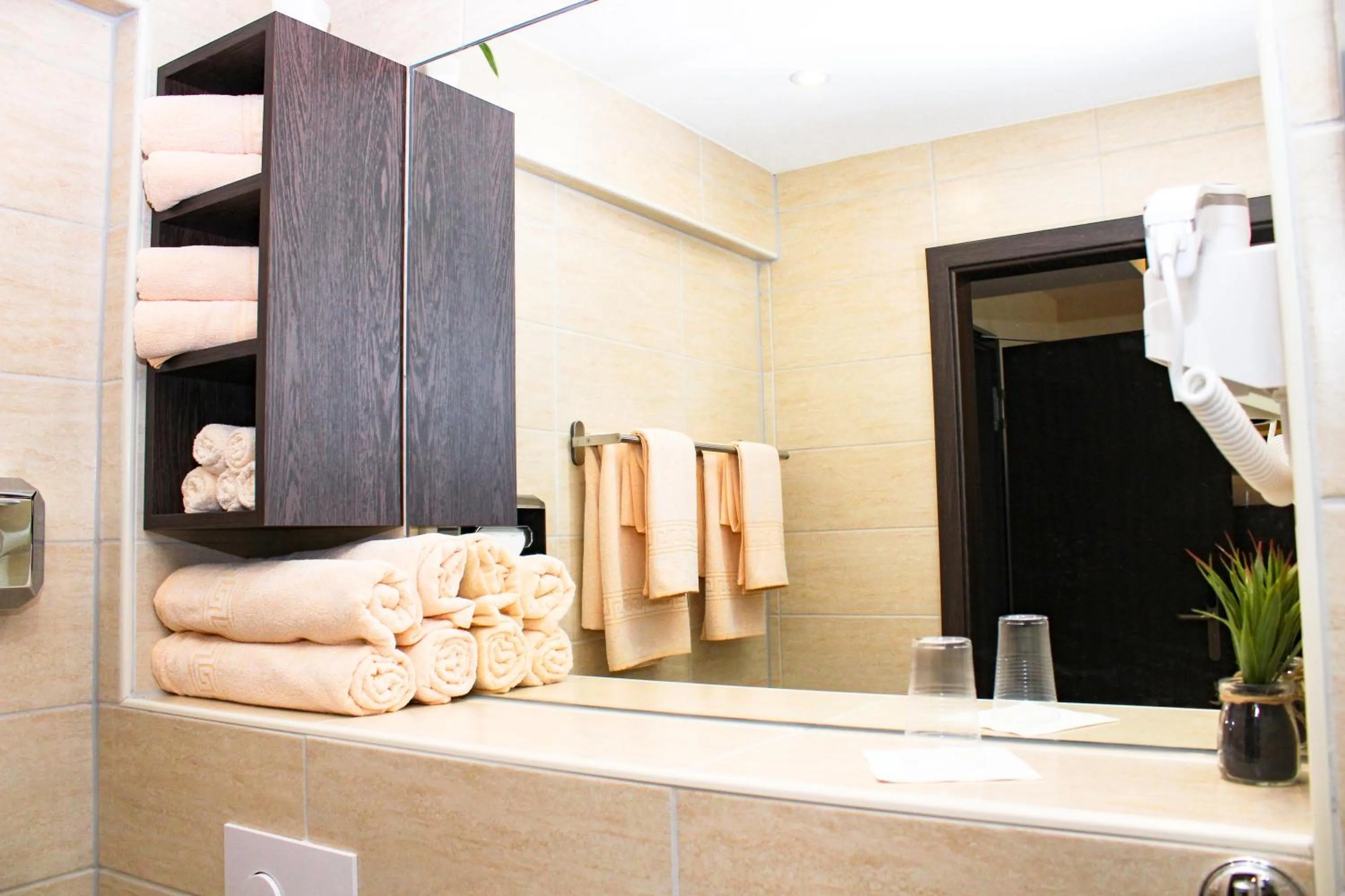 Bathroom in Hotel La Toscana Nähe Europapark und Rulantica