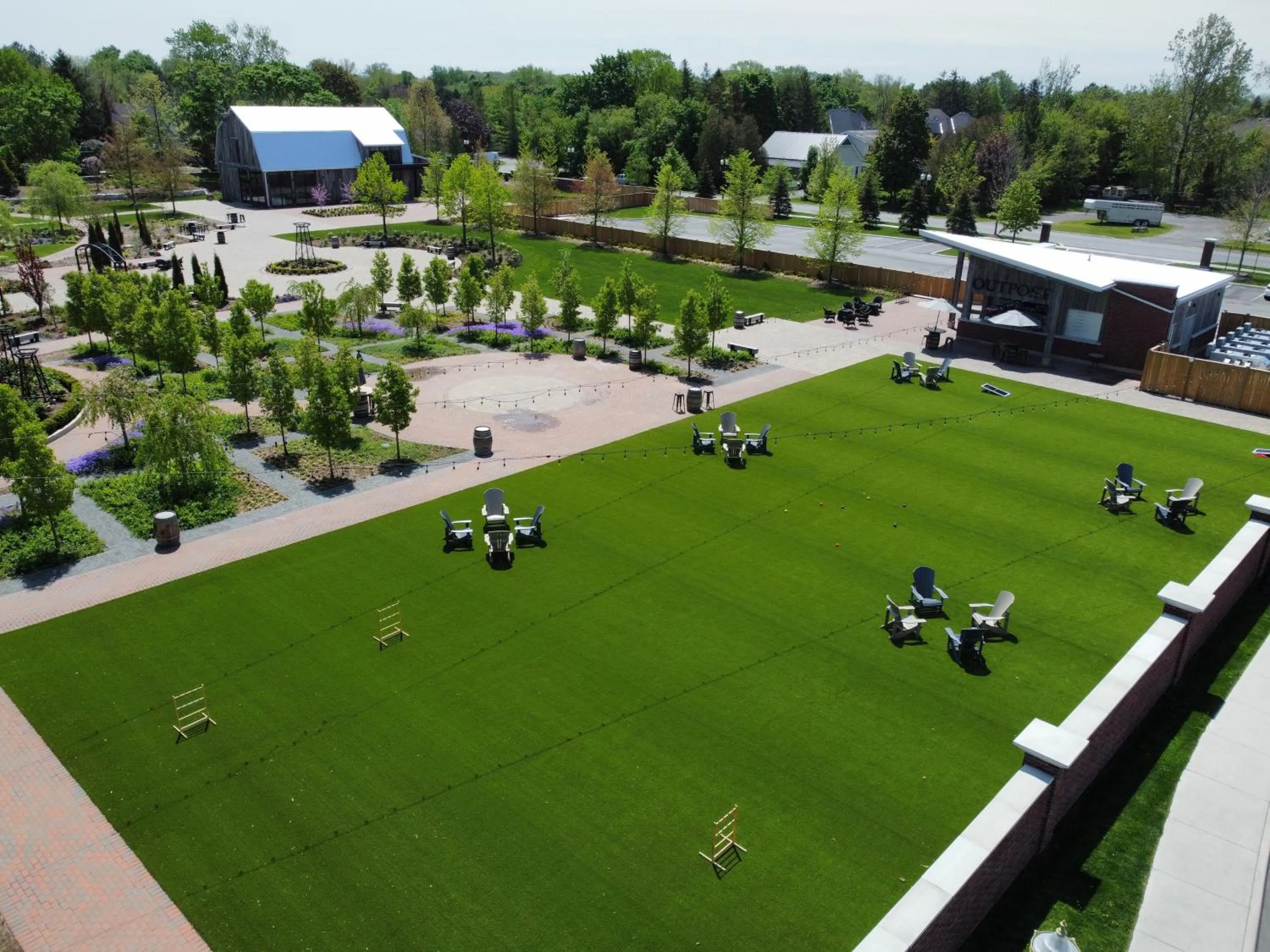 Garden in Pillar and Post Inn & Spa