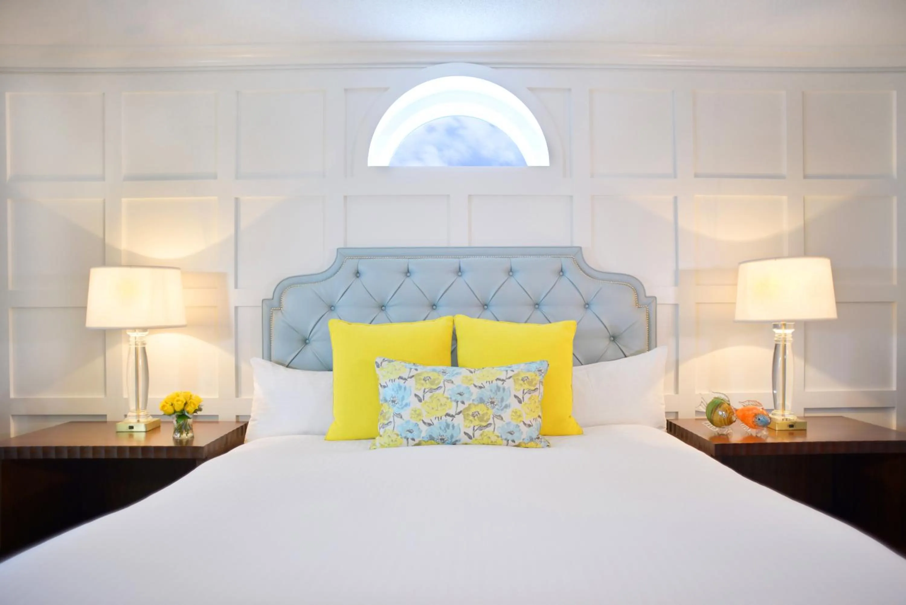 Bed in Queens Landing