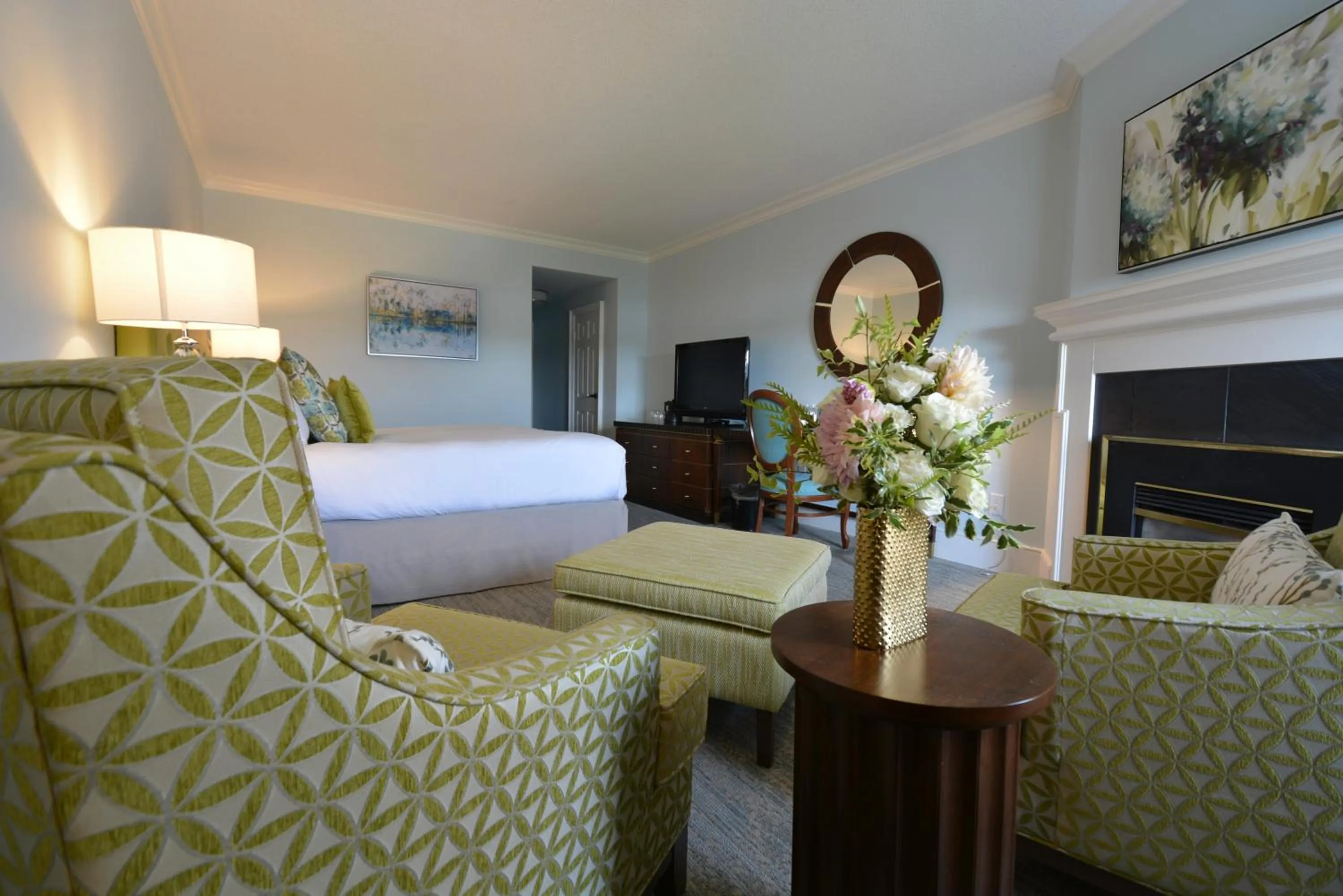 Bed in Queens Landing