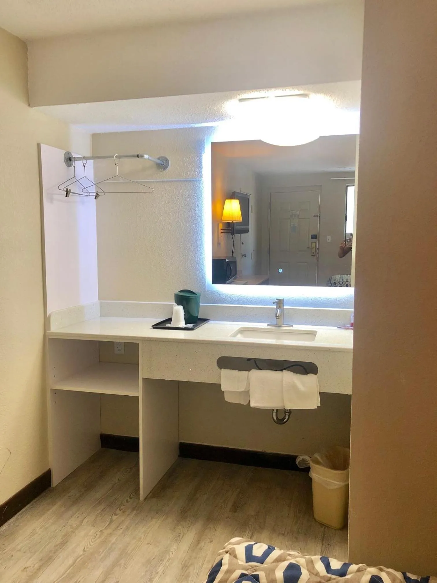 Bathroom in Somatel Nashville Airport