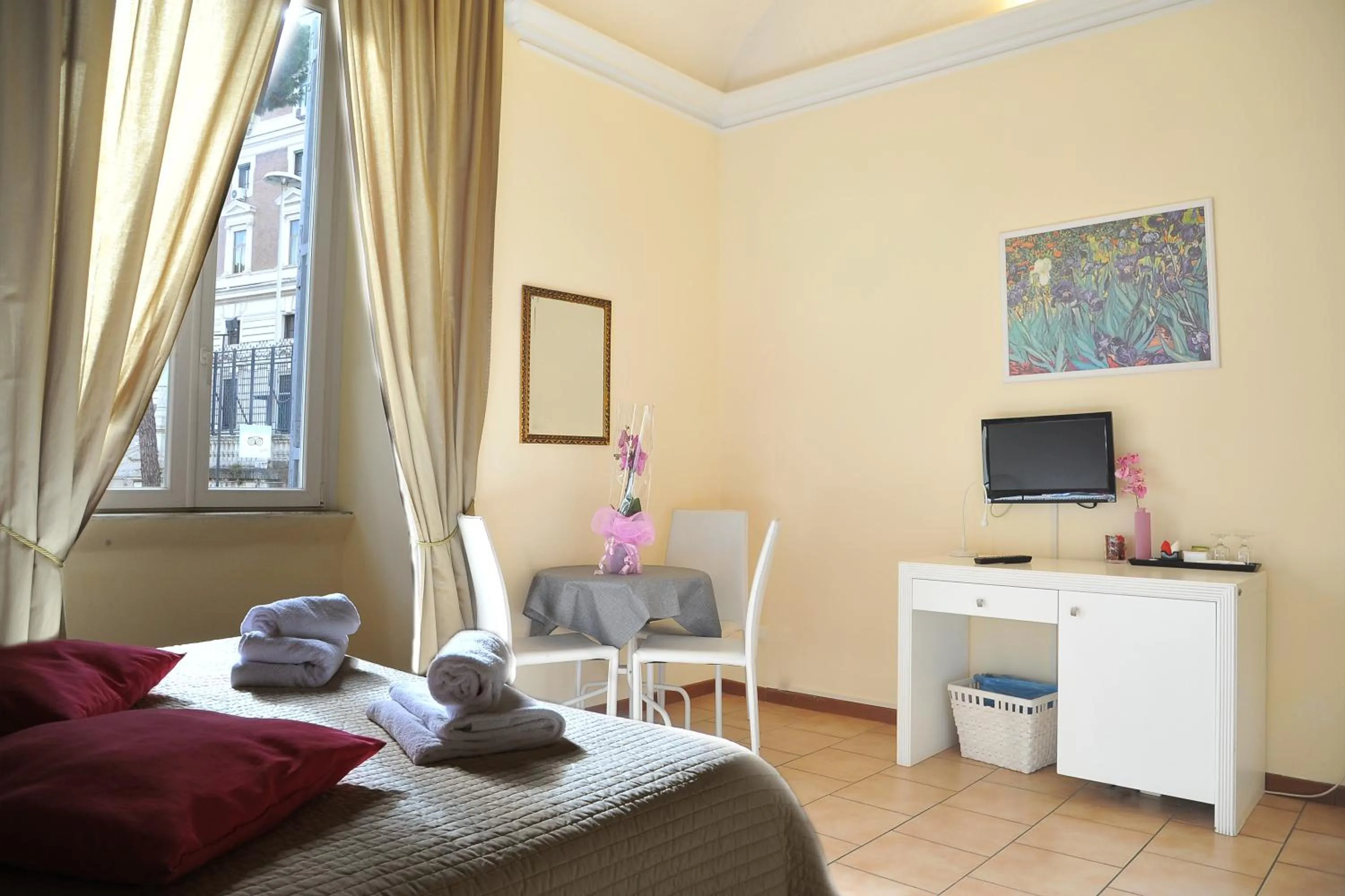 Photo of the whole room, Bed in Locanda al Viminale