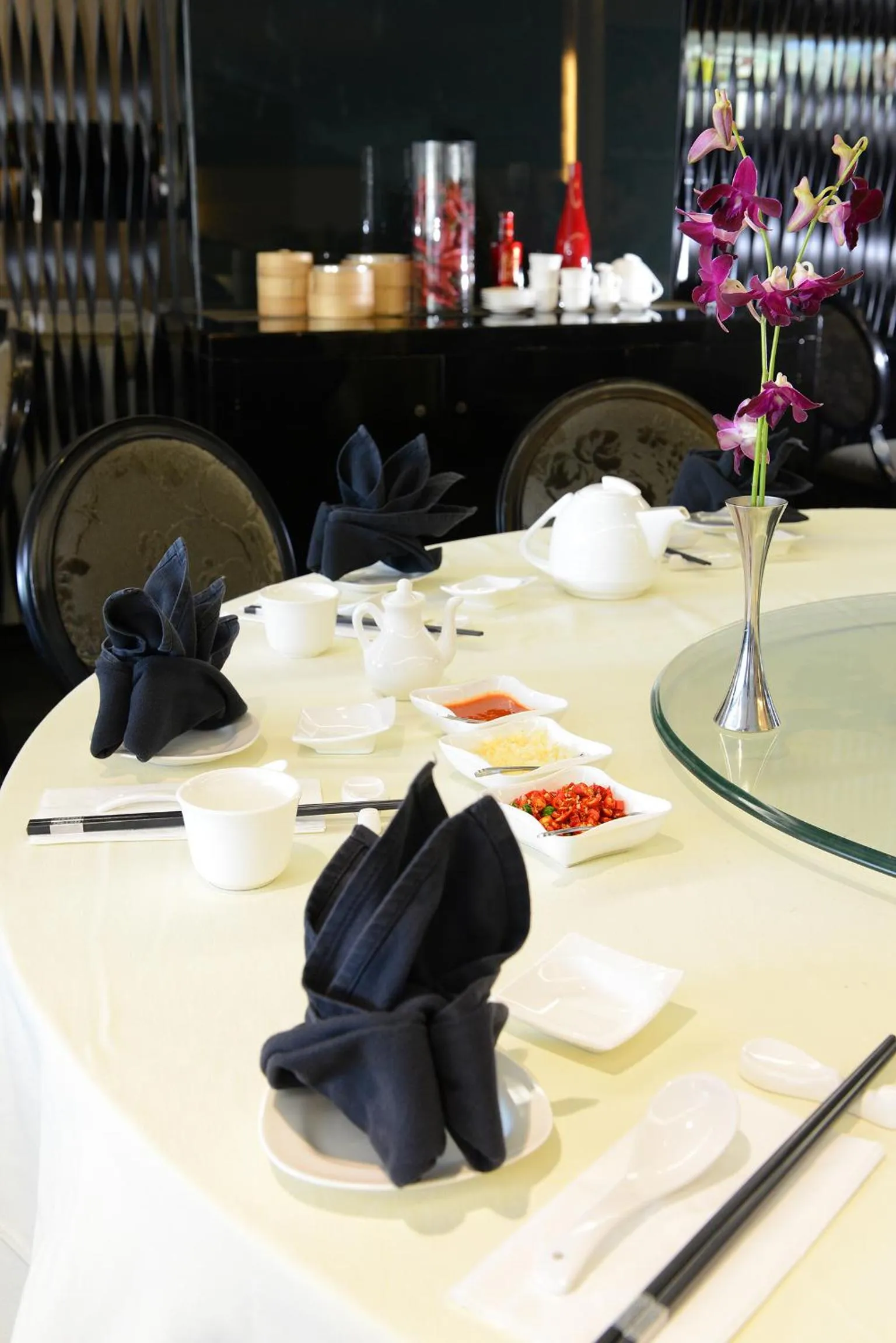 Restaurant/places to eat in Horizon Hotel