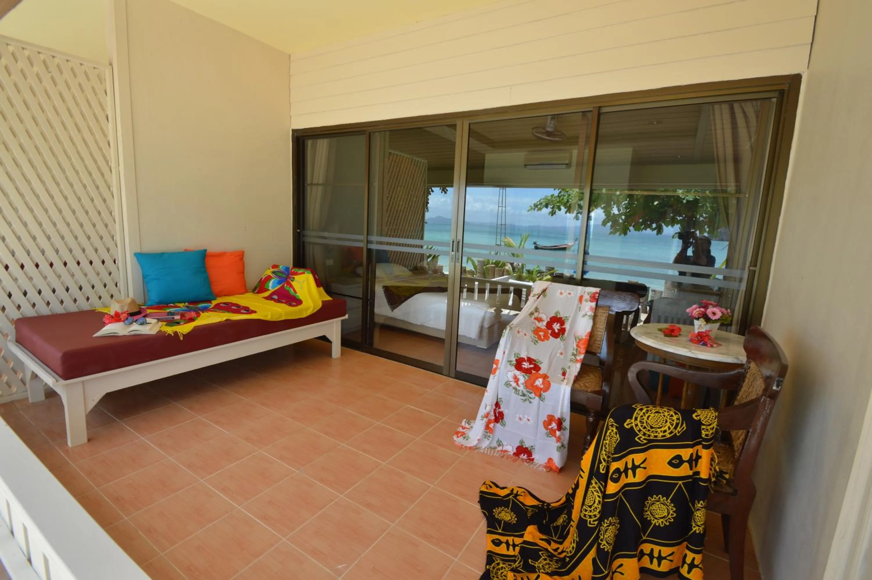 Balcony/Terrace, Bed in Koh Hai Fantasy Resort & Spa