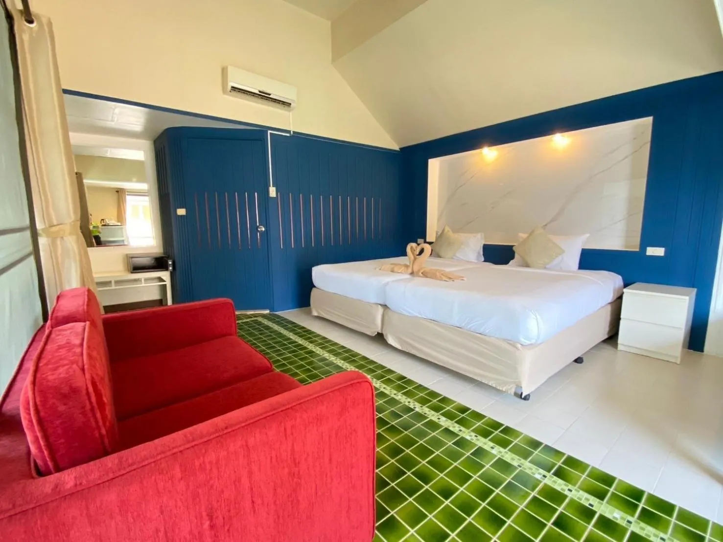 Bed in Koh Hai Fantasy Resort & Spa