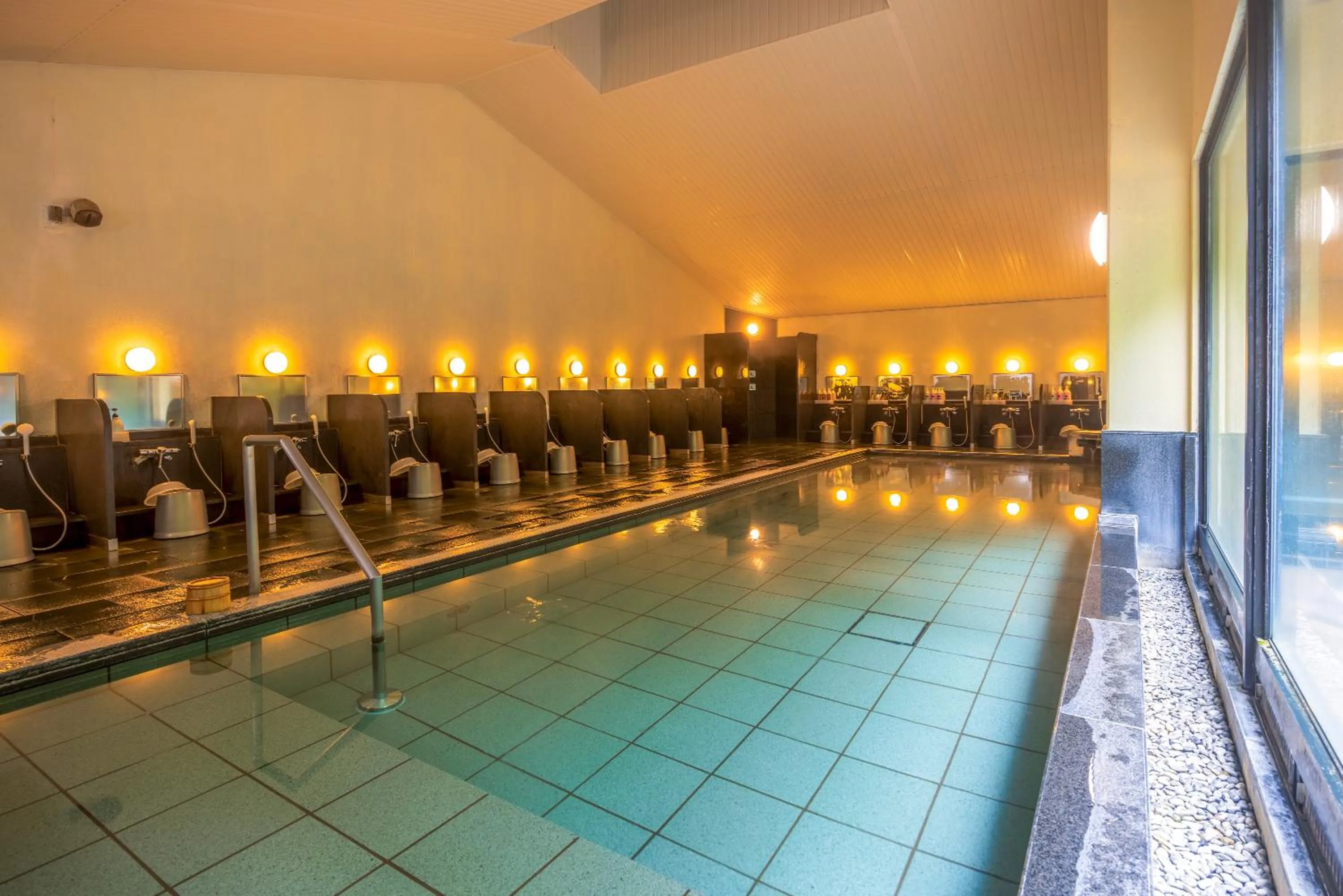 Hot Spring Bath in Yumoto Fujiya Hotel