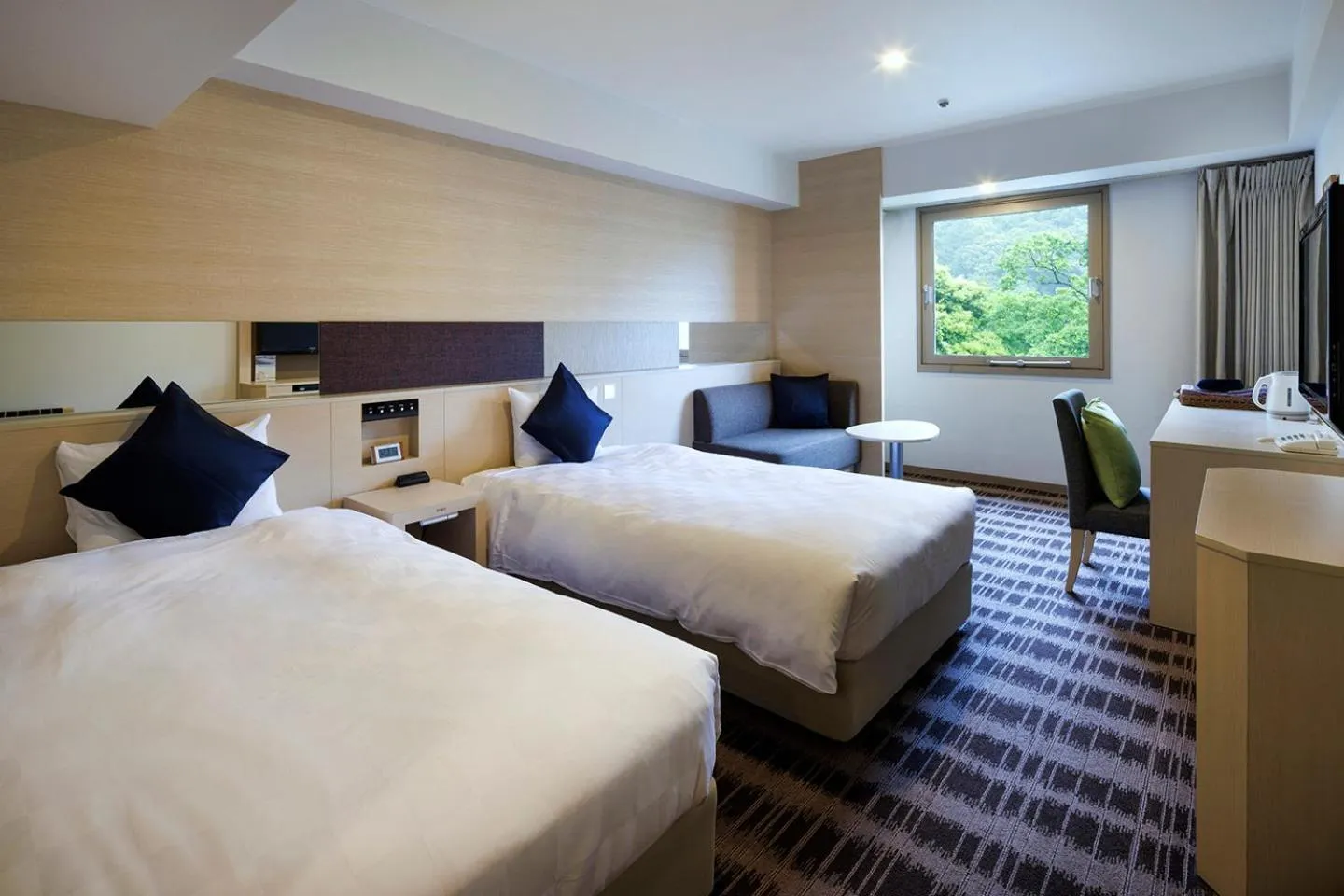 Photo of the whole room, Bed in Yumoto Fujiya Hotel
