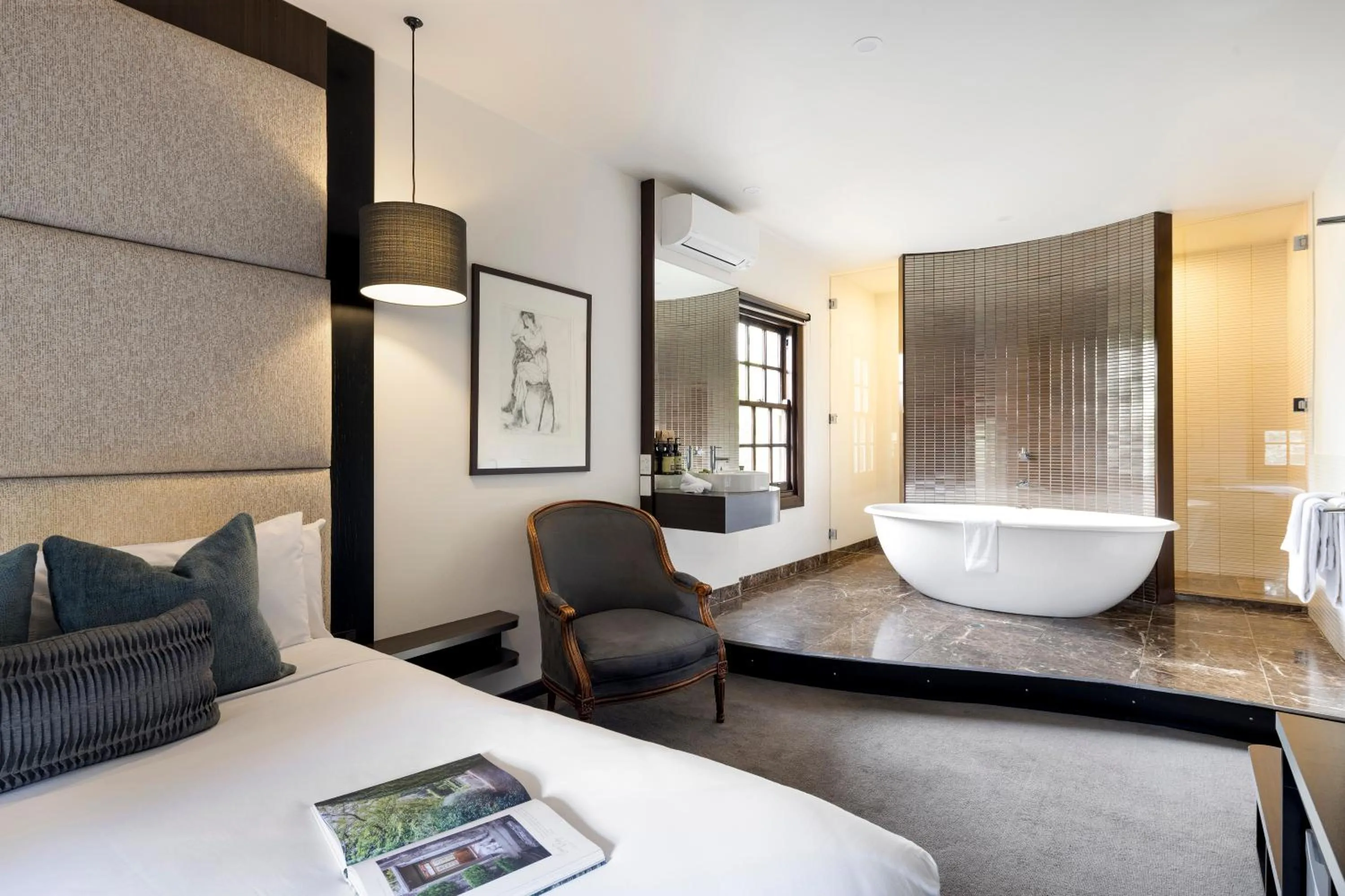 Photo of the whole room, Bed in Mineral Springs Hotel Hepburn