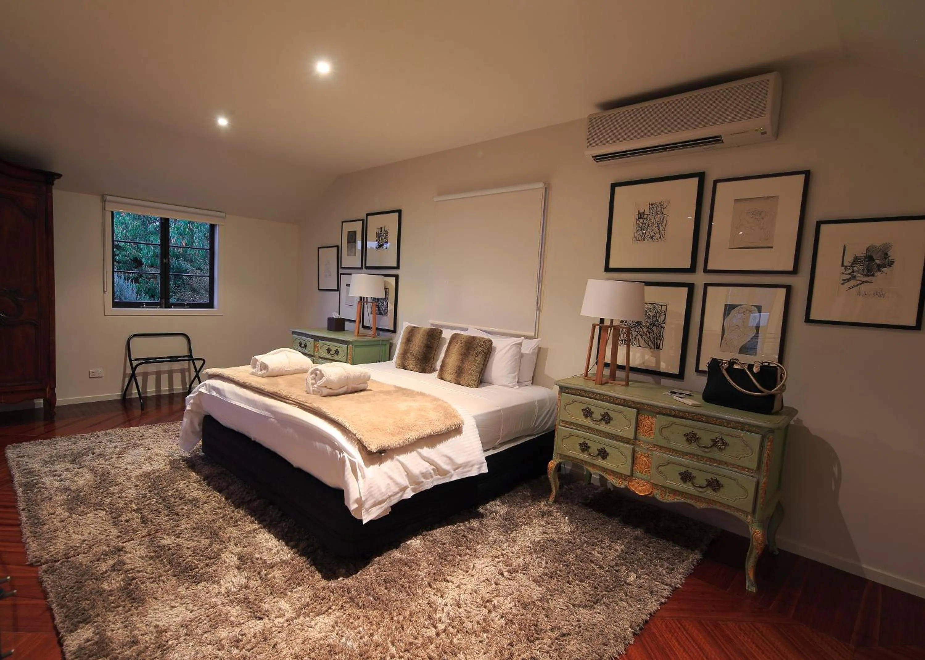 Bedroom, Bed in Mineral Springs Hotel Hepburn