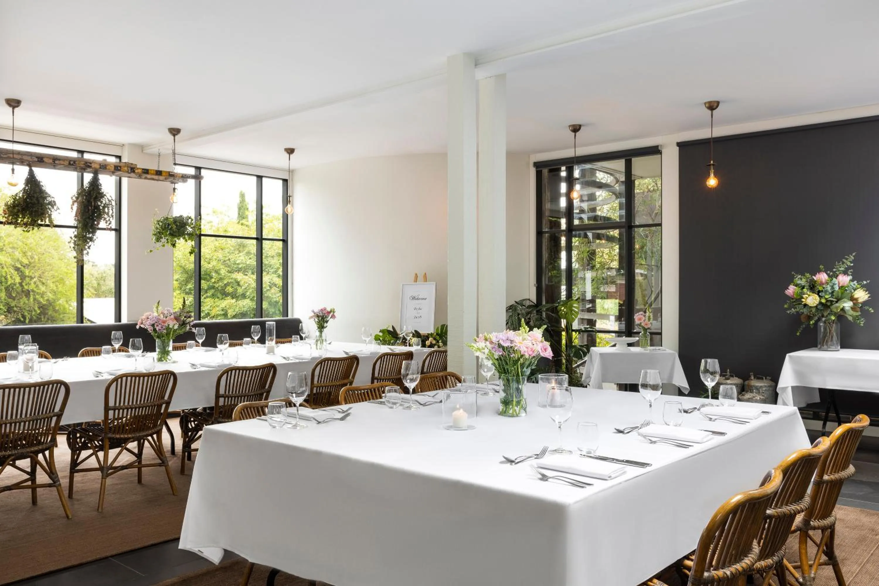 wedding in Mineral Springs Hotel Hepburn