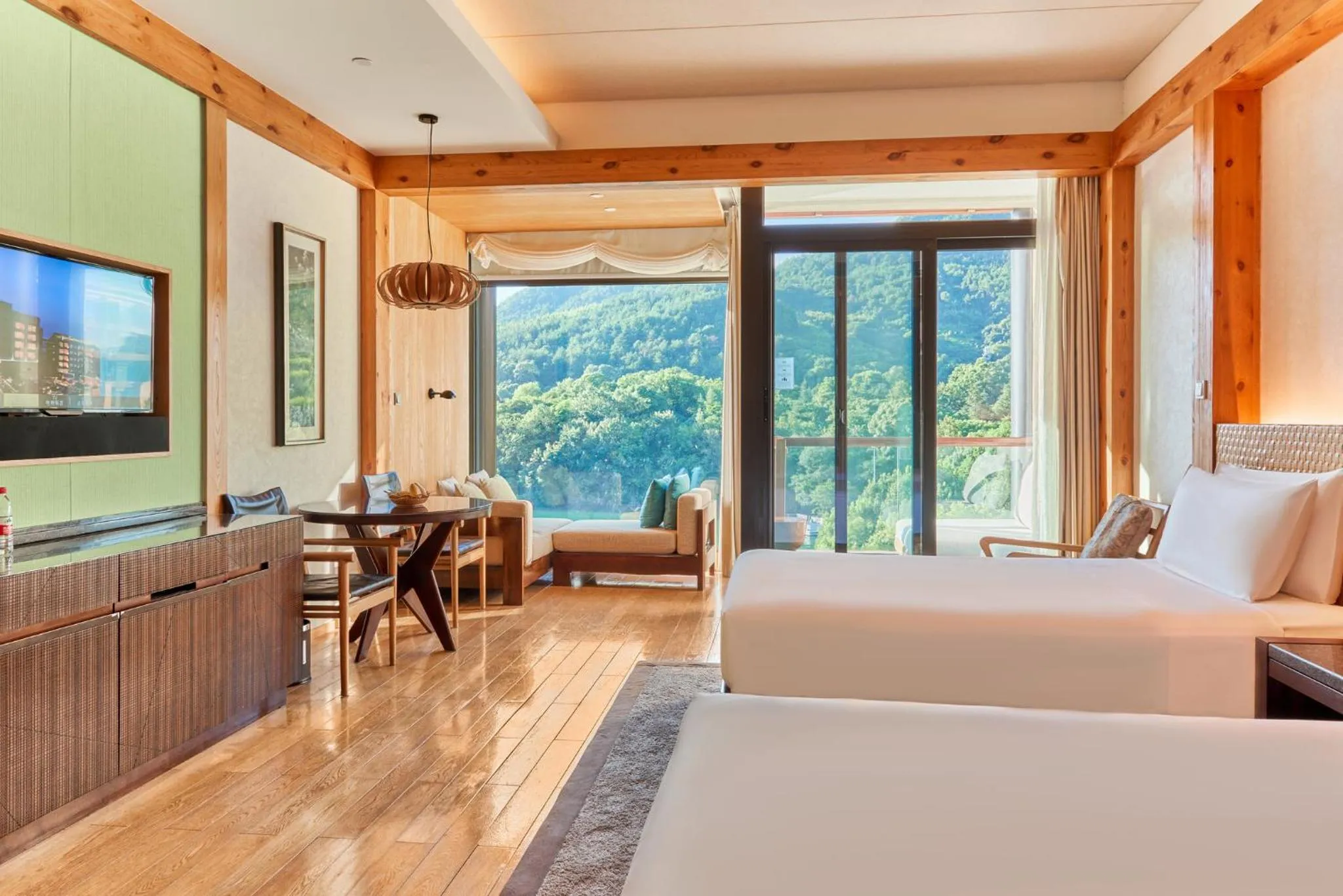 Photo of the whole room in InterContinental One Thousand Island Lake Resort, an IHG Hotel