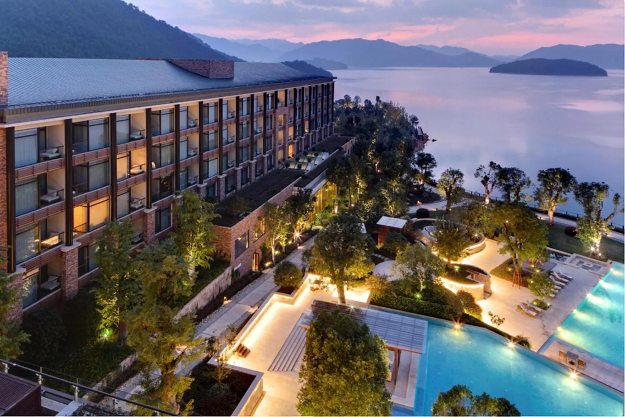 Property building in InterContinental One Thousand Island Lake Resort, an IHG Hotel
