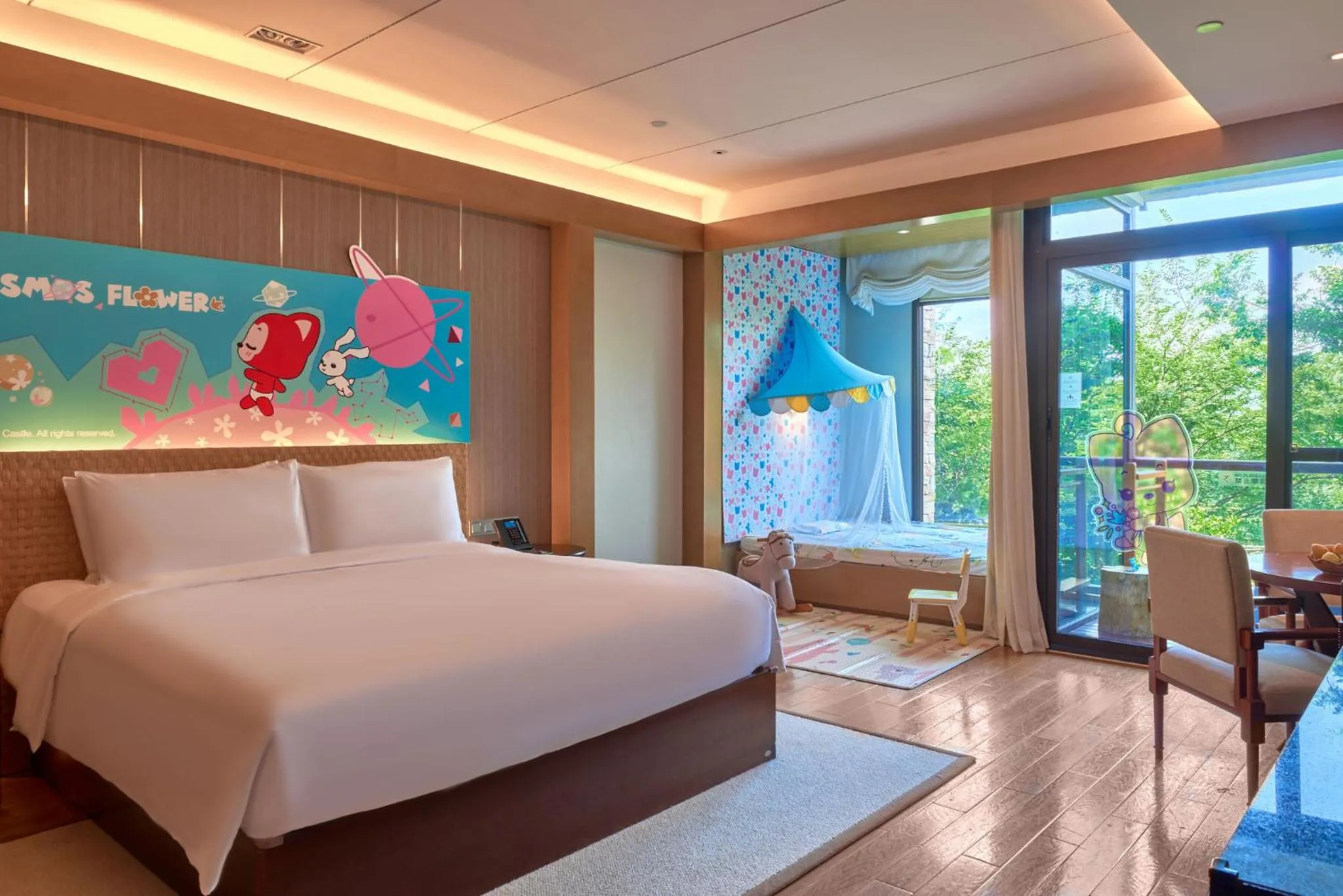 Photo of the whole room, Bed in InterContinental One Thousand Island Lake Resort, an IHG Hotel