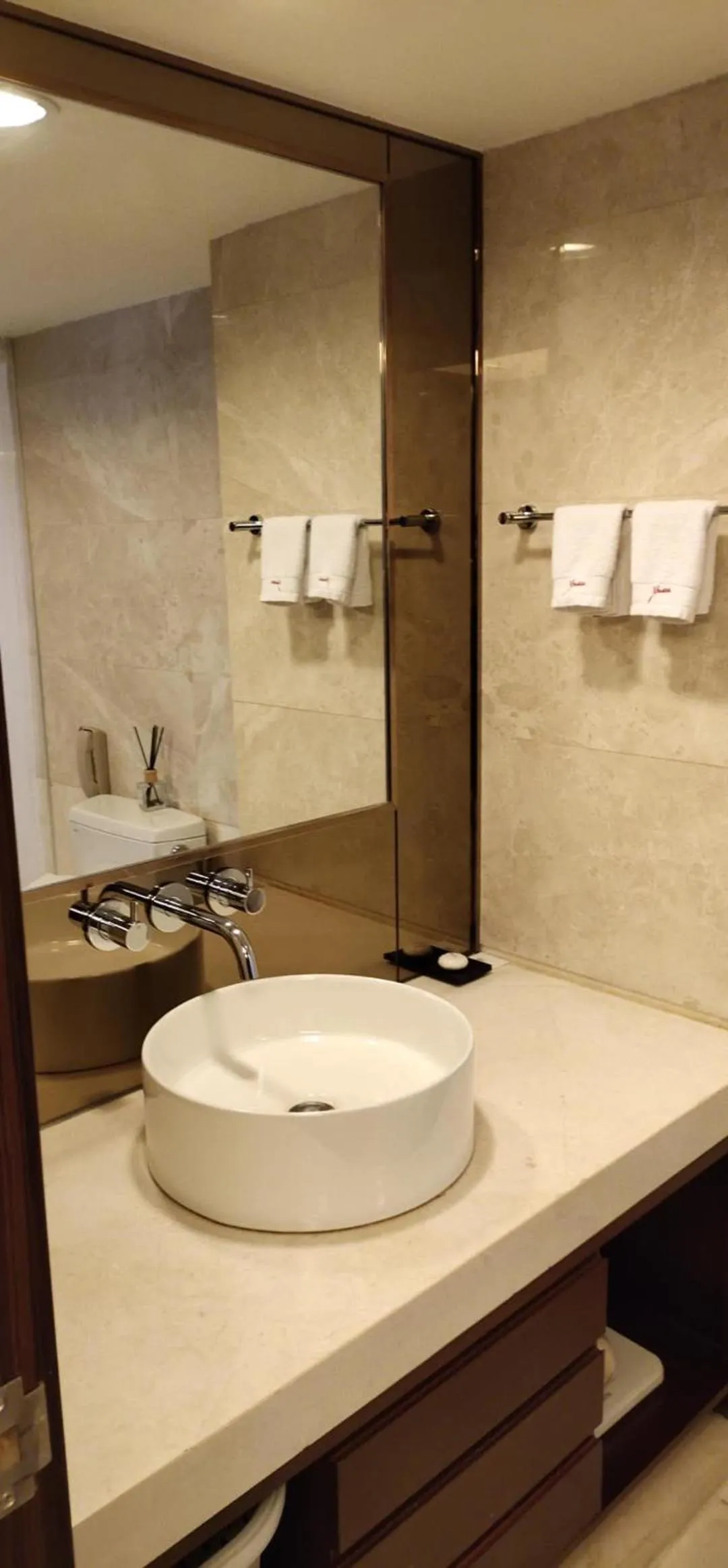 Bathroom in 广州友和酒店Yuwa Hotel-Free Shuttle Bus to Canton Fair Complex DuringCanton Fair Period