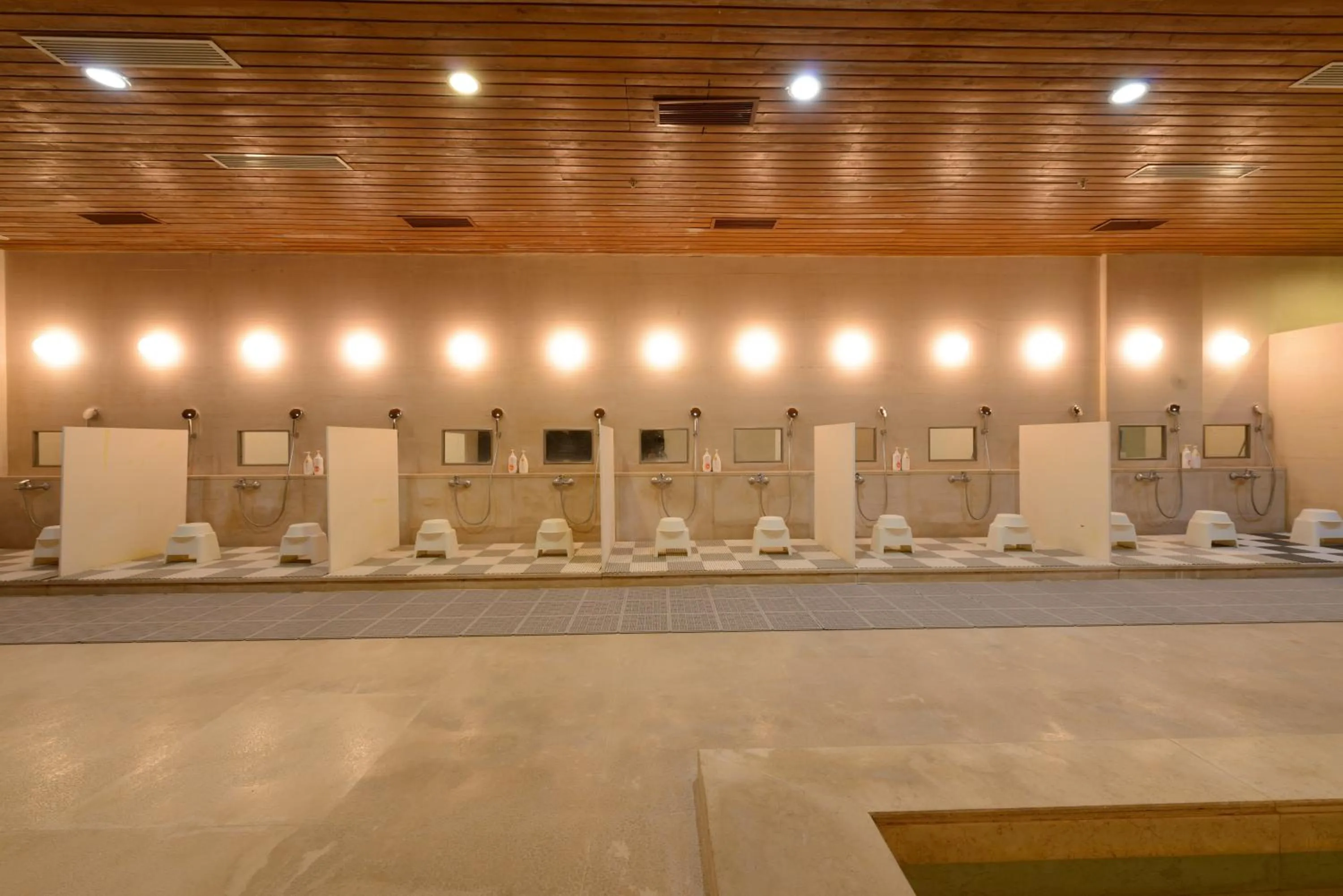 Swimming pool in 广州友和酒店Yuwa Hotel-Free Shuttle Bus to Canton Fair Complex DuringCanton Fair Period