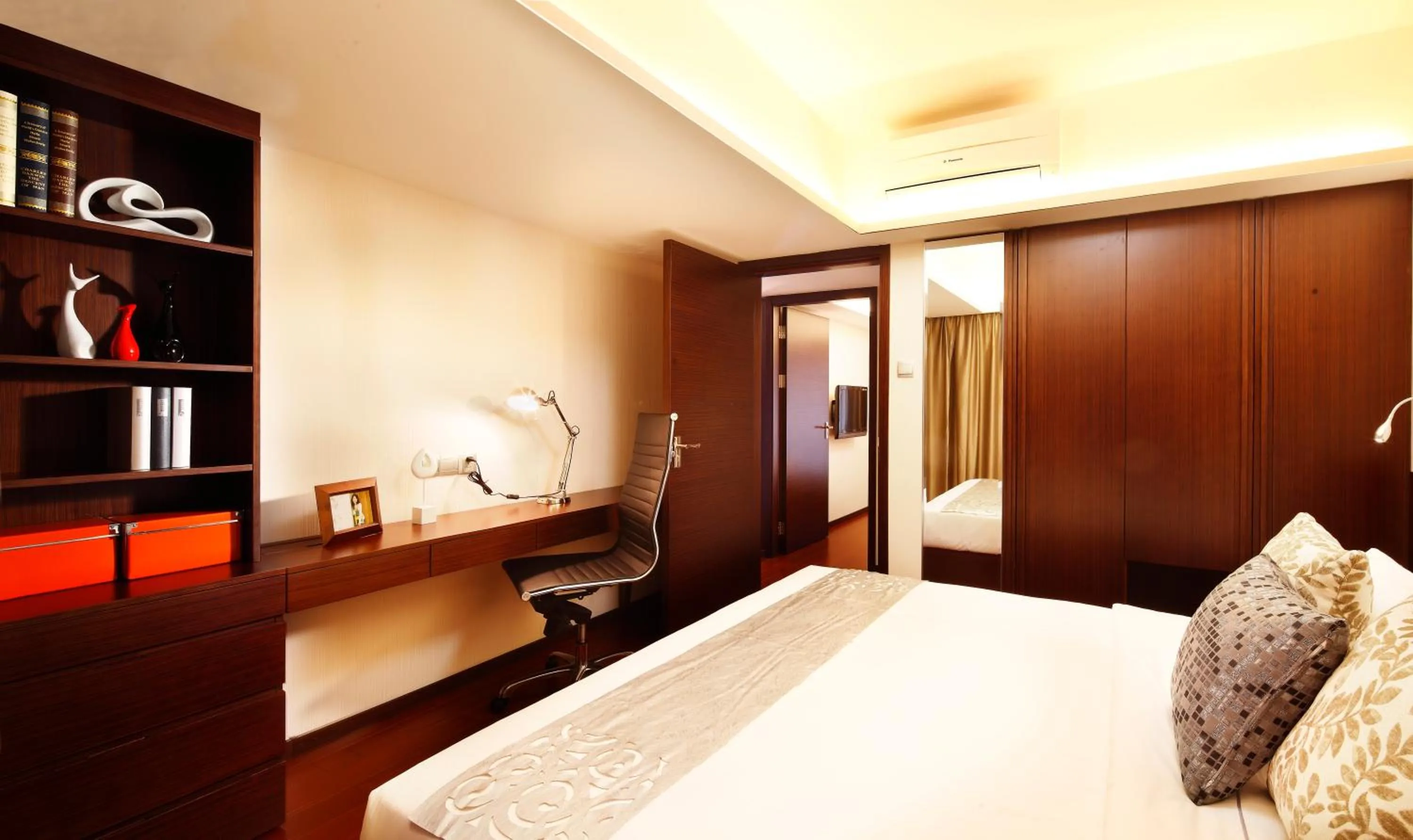 Bedroom, Bed in 广州友和酒店Yuwa Hotel-Free Shuttle Bus to Canton Fair Complex DuringCanton Fair Period