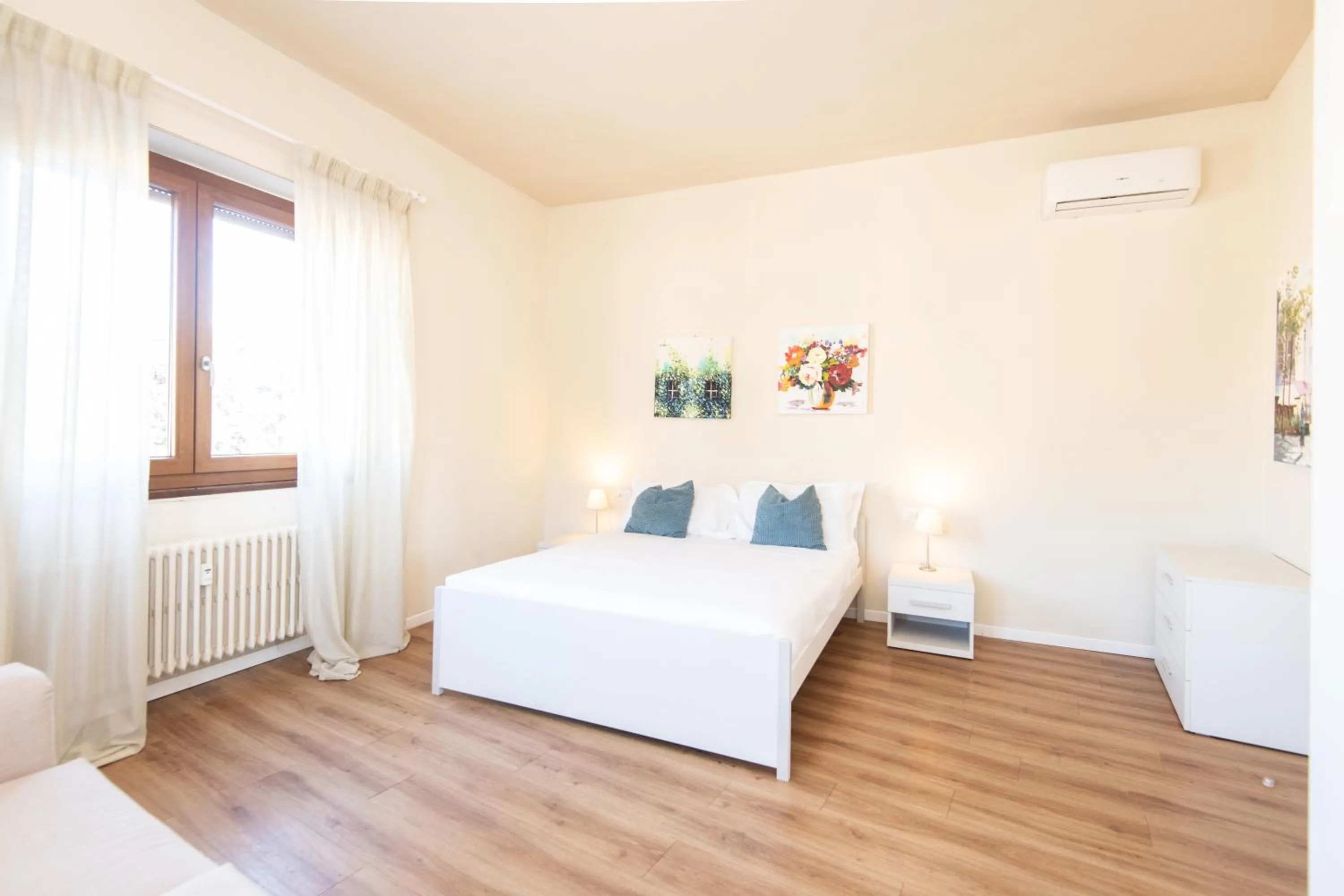 Bedroom in Donatello Apartments by Firenze Prestige