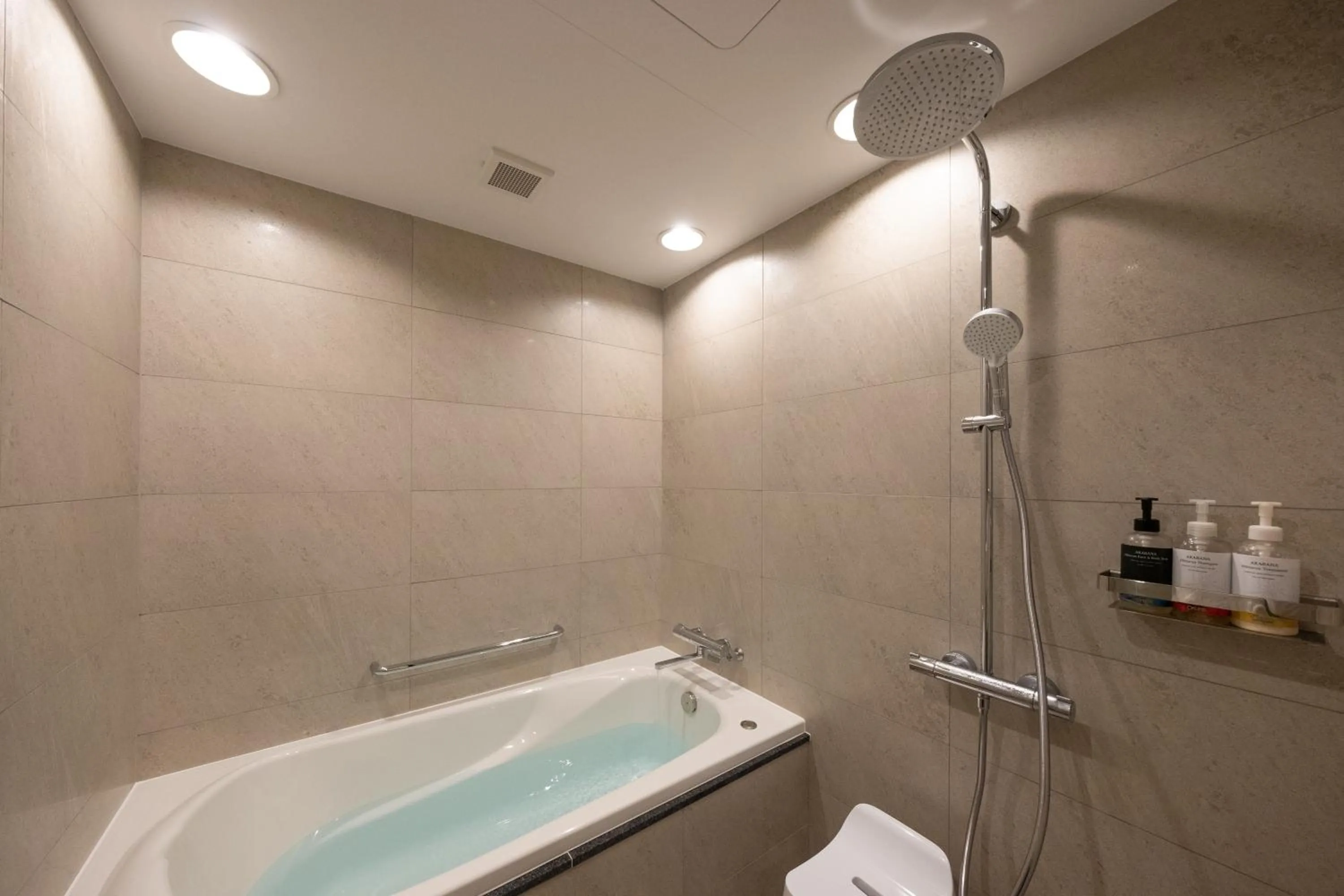 Bathroom in Okuma Private Beach & Resort