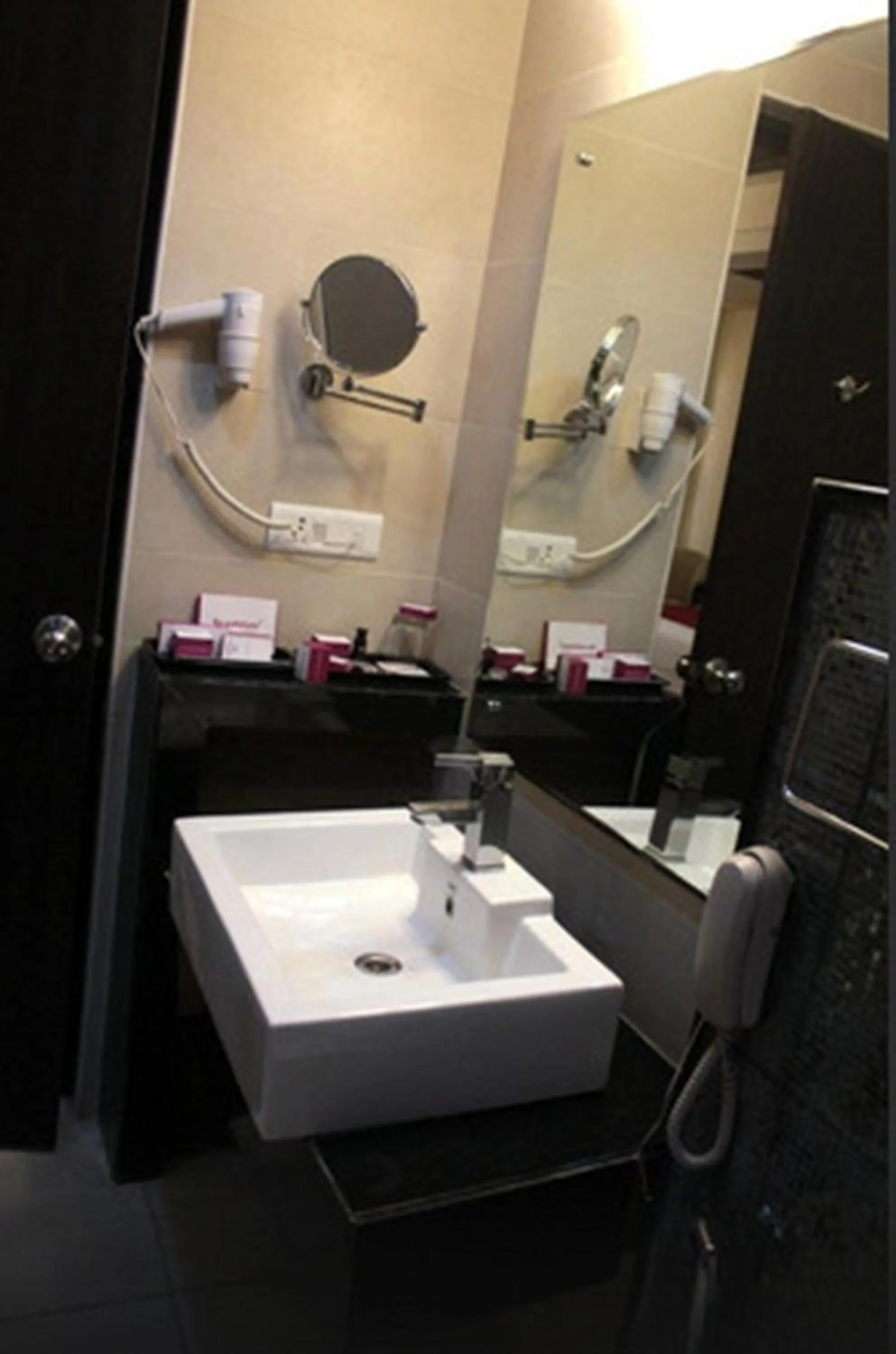 Toilet in Royal Orchid Central, Shimoga