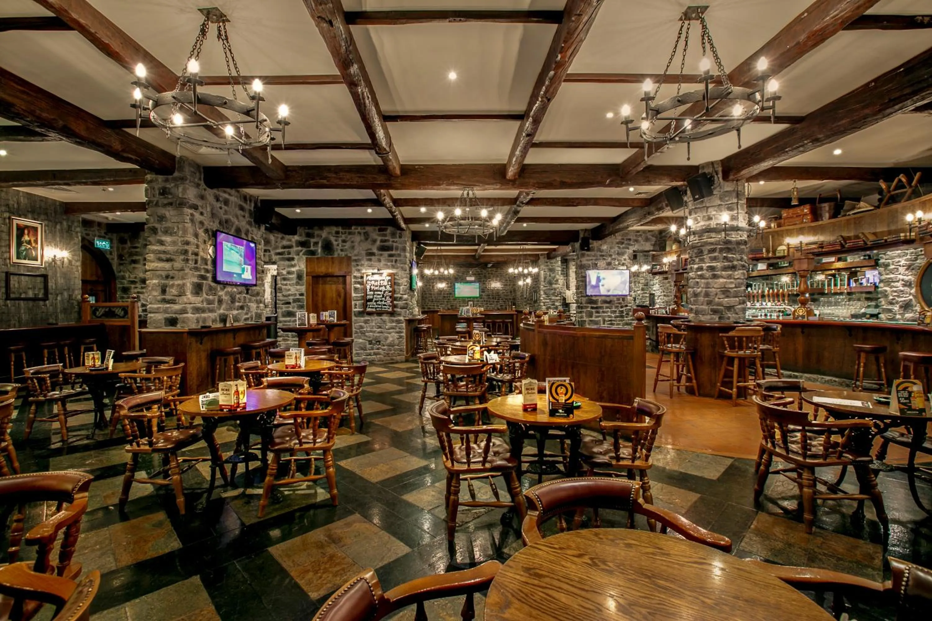 Lounge or bar in Marina Byblos Hotel