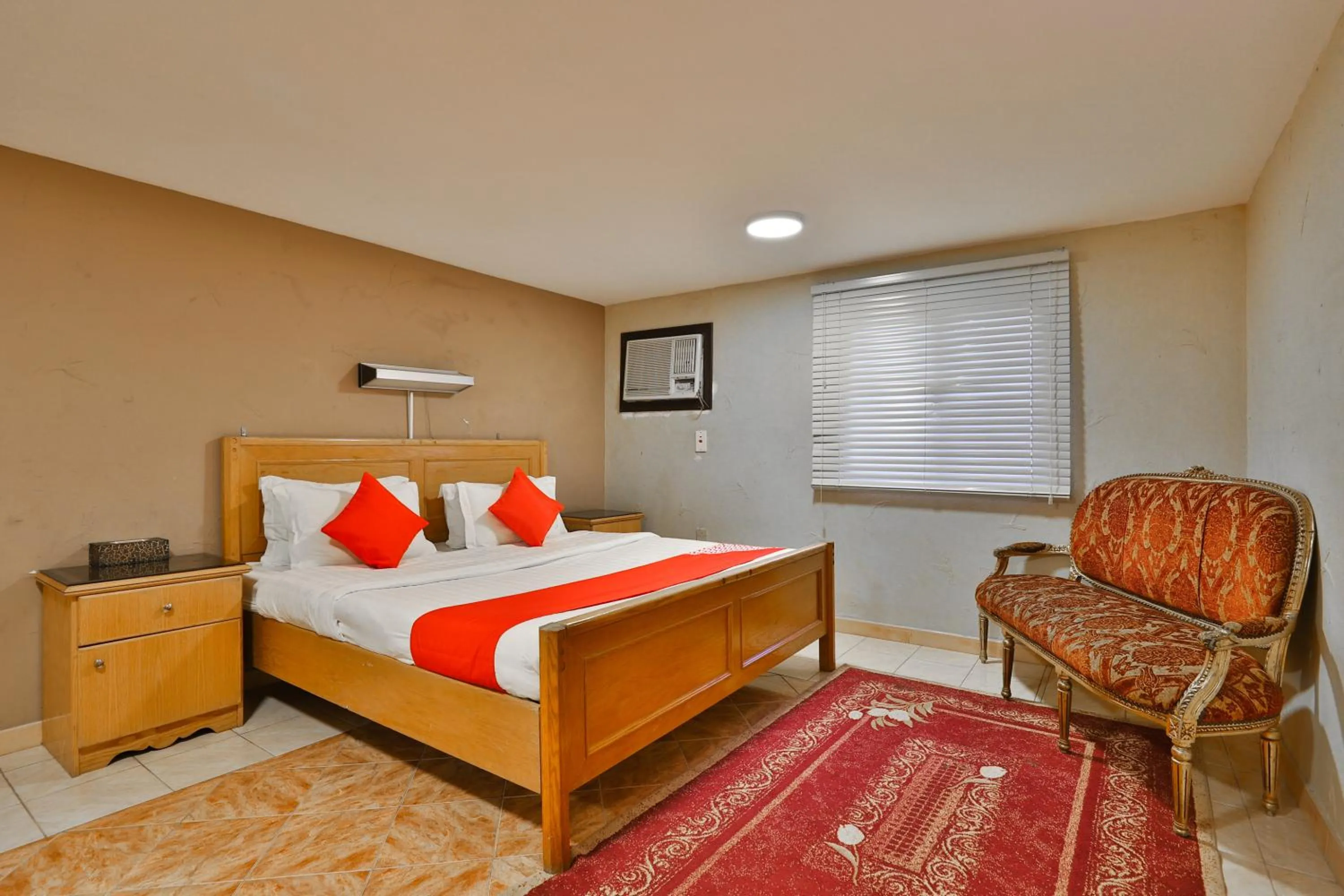 Bedroom in OYO 350 Dar Almadinah