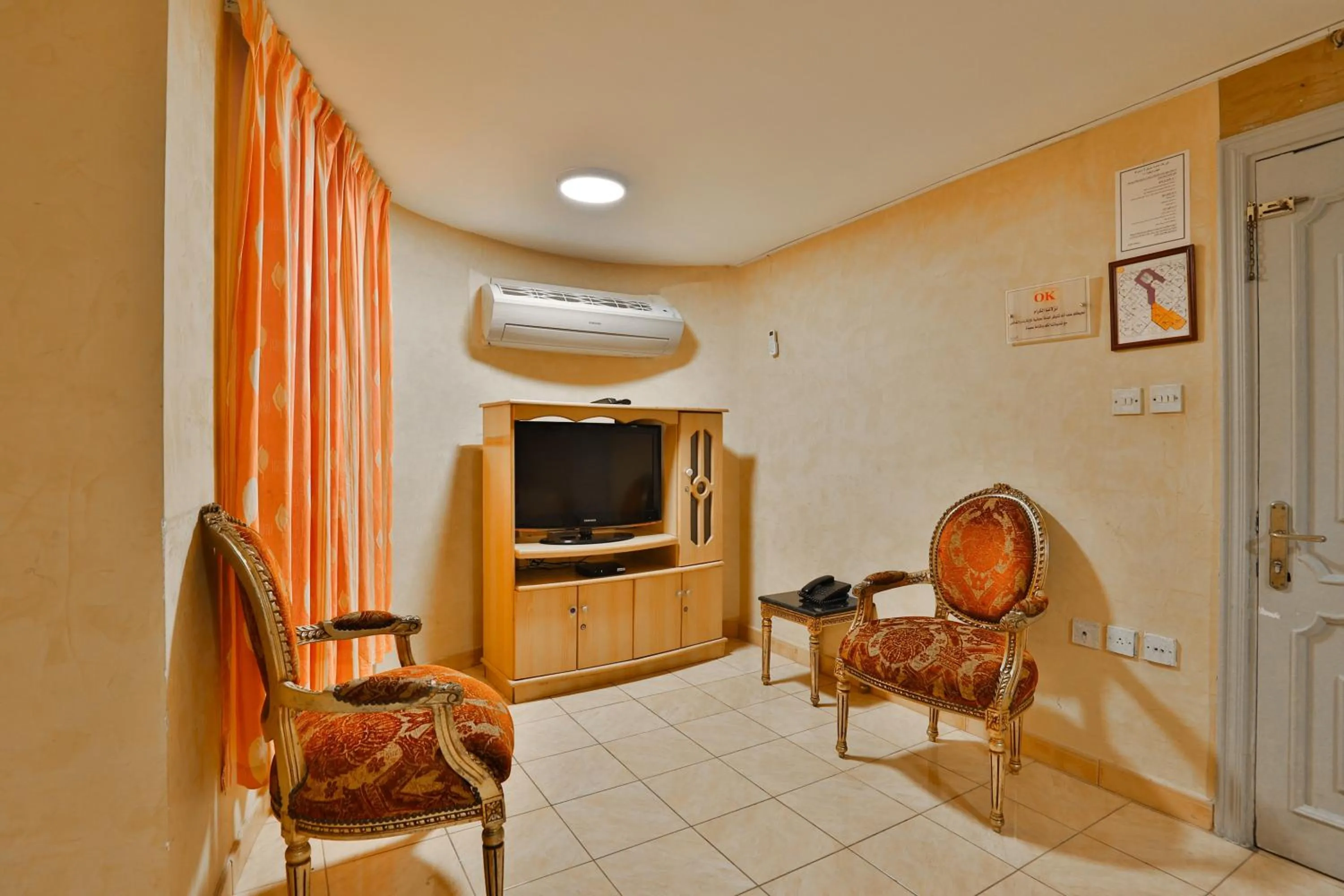 TV and multimedia, Seating Area in OYO 350 Dar Almadinah