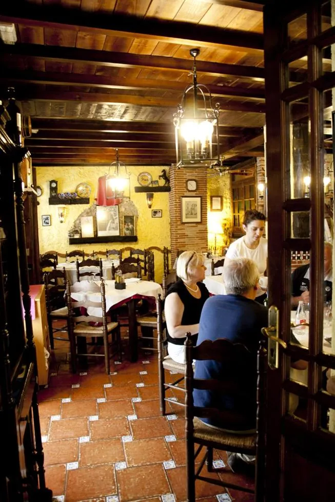 Restaurant/places to eat in Hotel Hermanos Macias