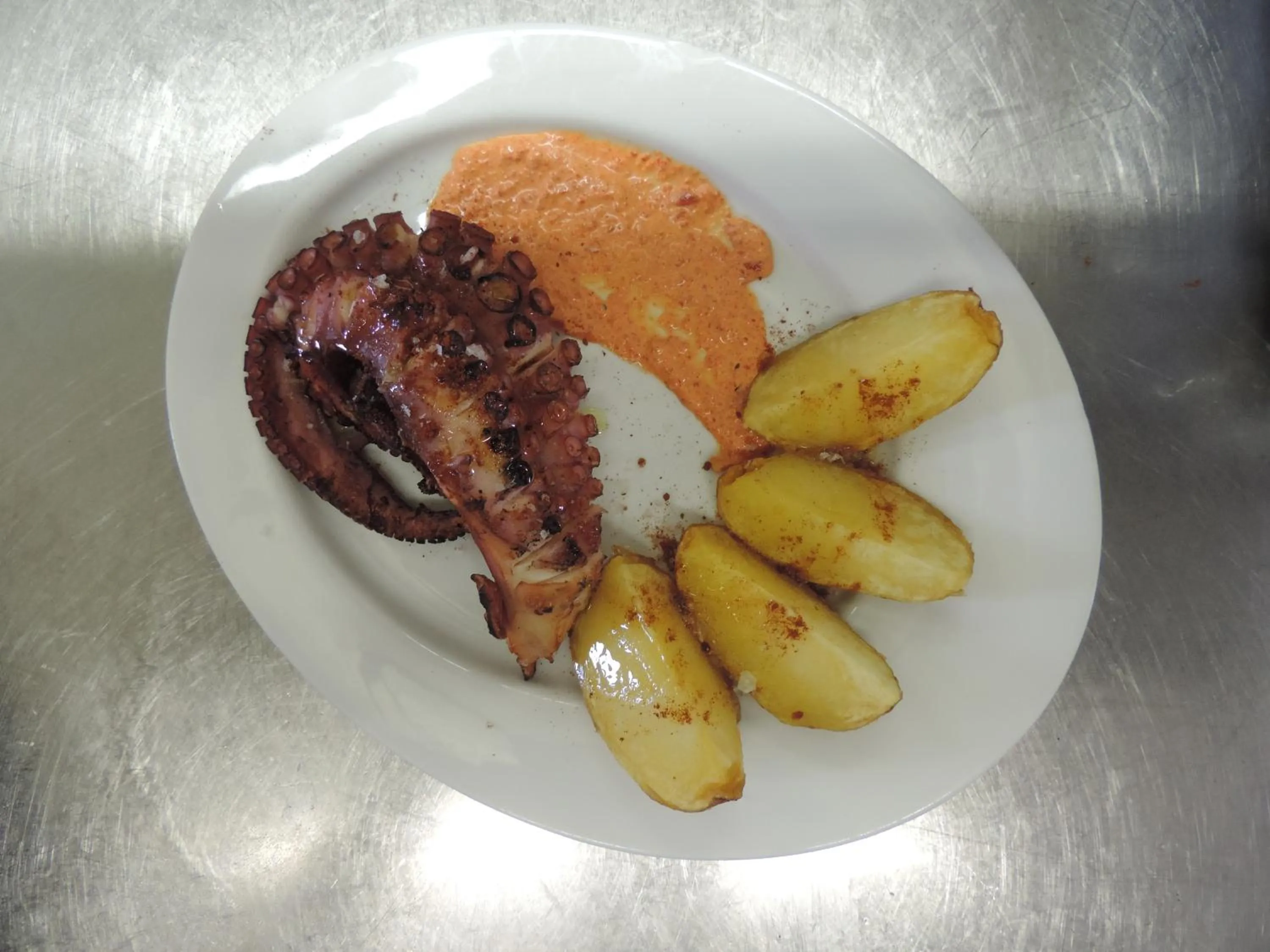 Food and drinks in Hotel Mas Prades