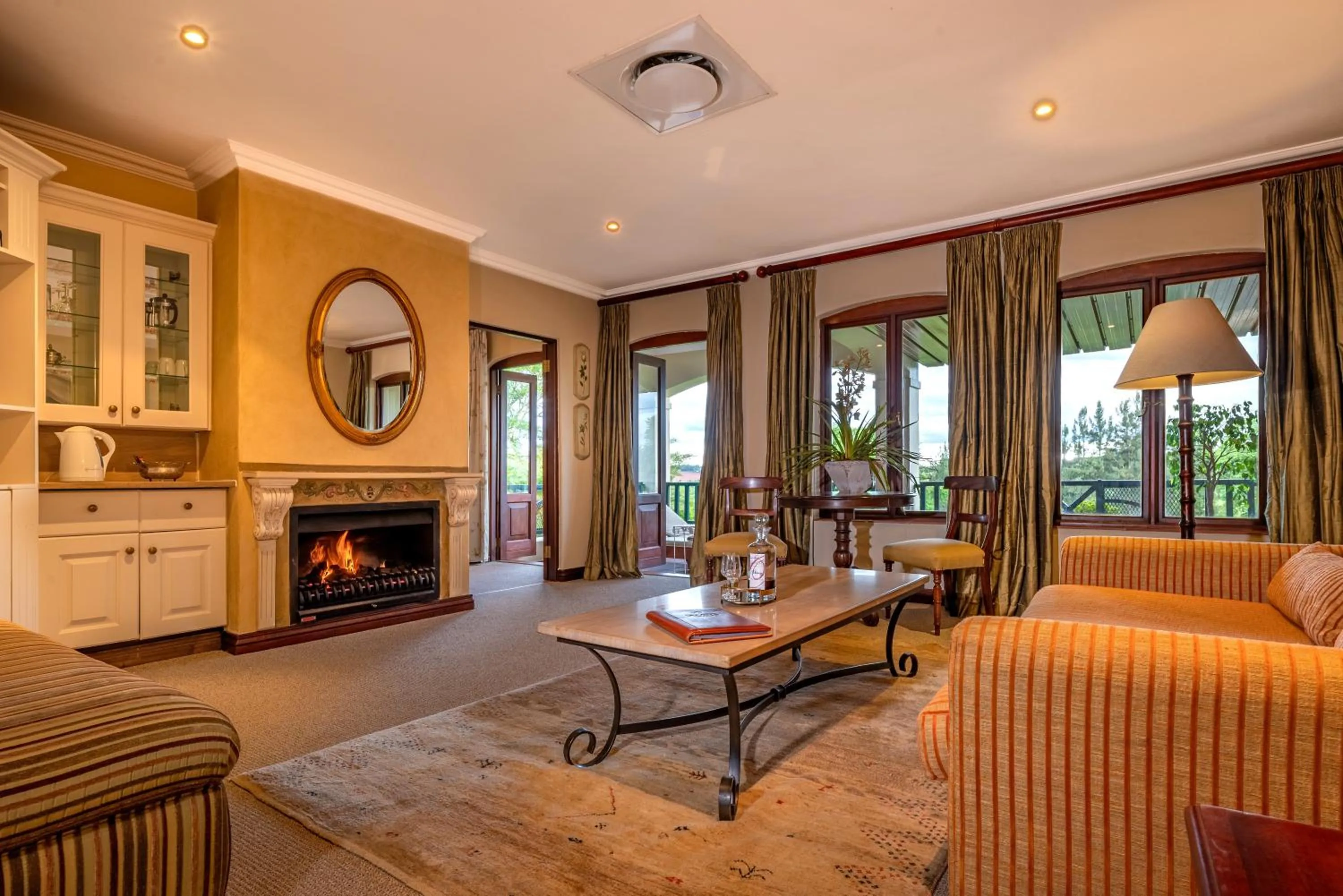 Lounge or bar in Oliver`s