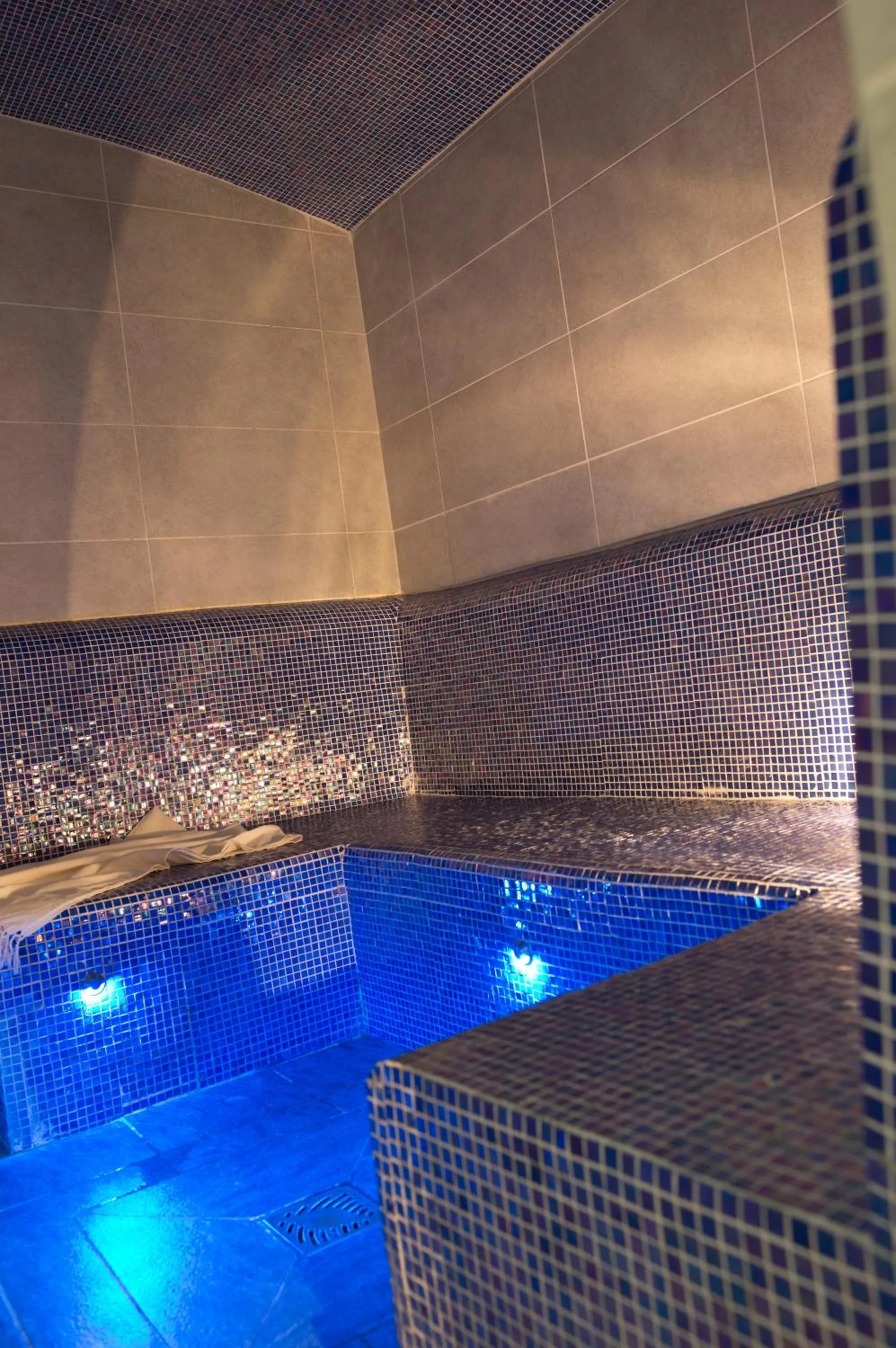 Steam room in CGH Résidences & Spas Le Cristal de l'Alpe