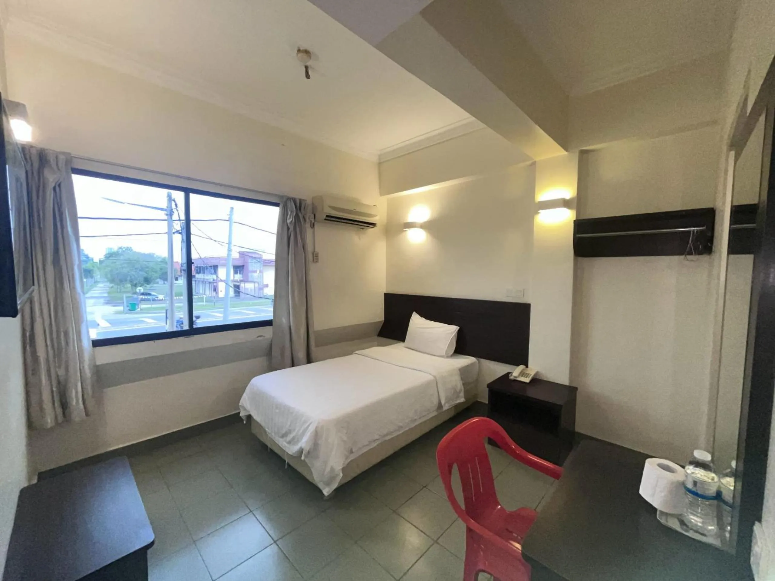 Bedroom, Bed in Hotel Sitiawan