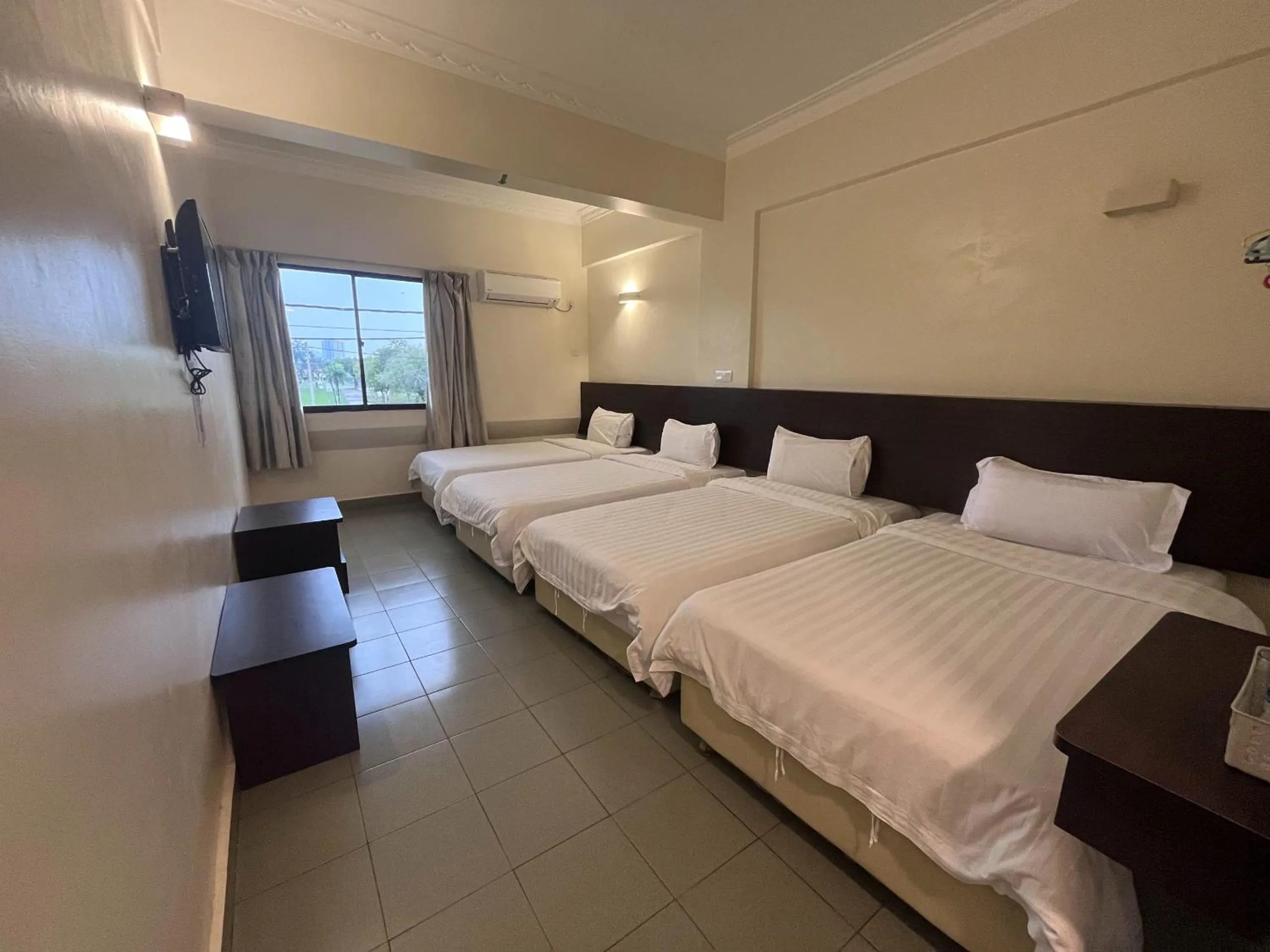 Bedroom, Bed in Hotel Sitiawan