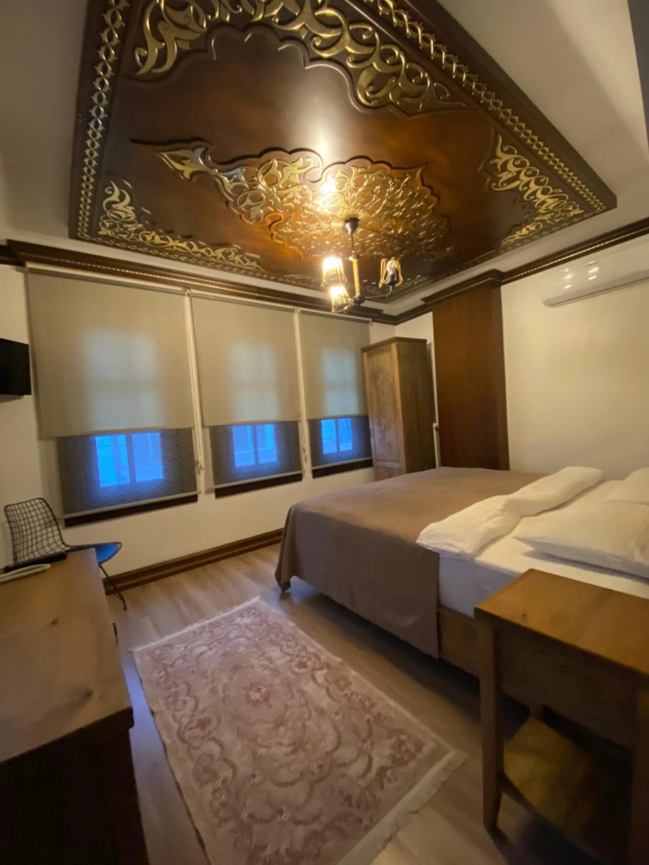 Bed in Ziyagil Konağı